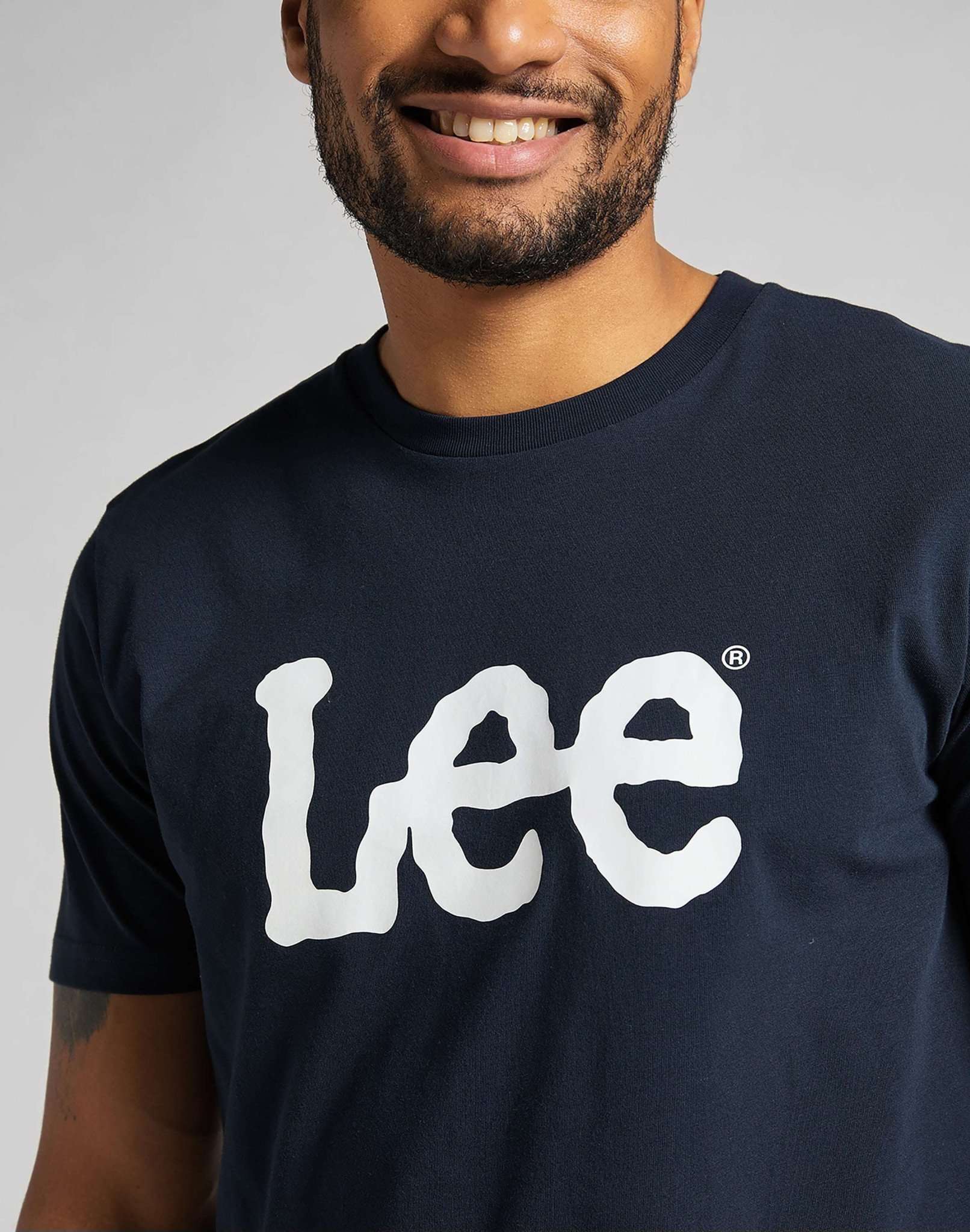 Magliette con logo Wobbly in Marina Lee