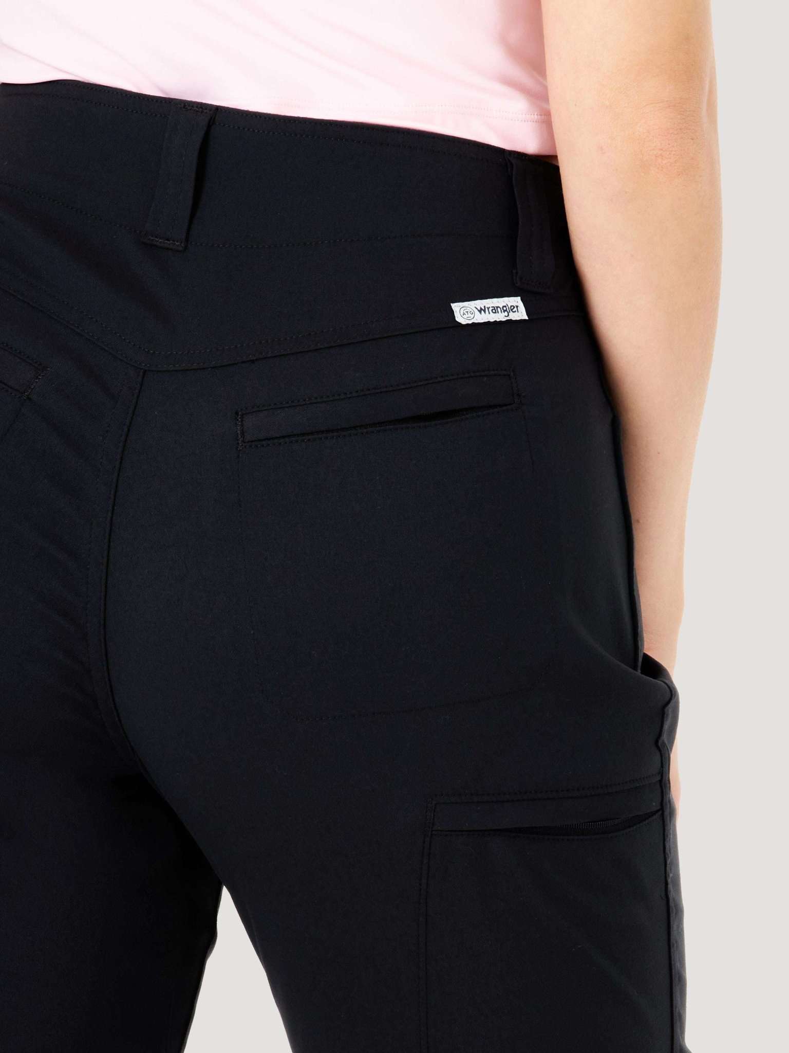Pantaloni slim utility in nero Pantaloni Wrangler