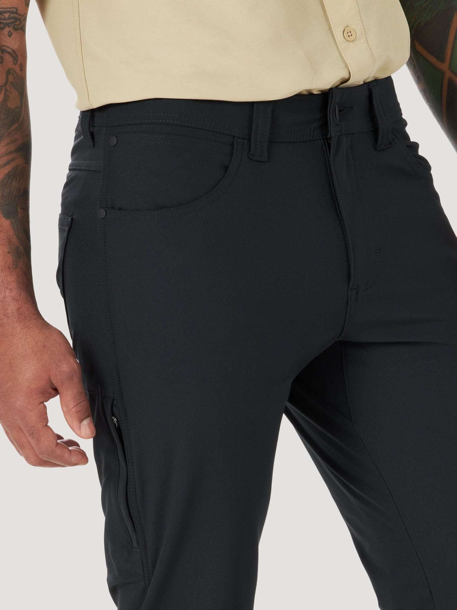 FWDS 5 Pocket Pant in nero Pantaloni Wrangler