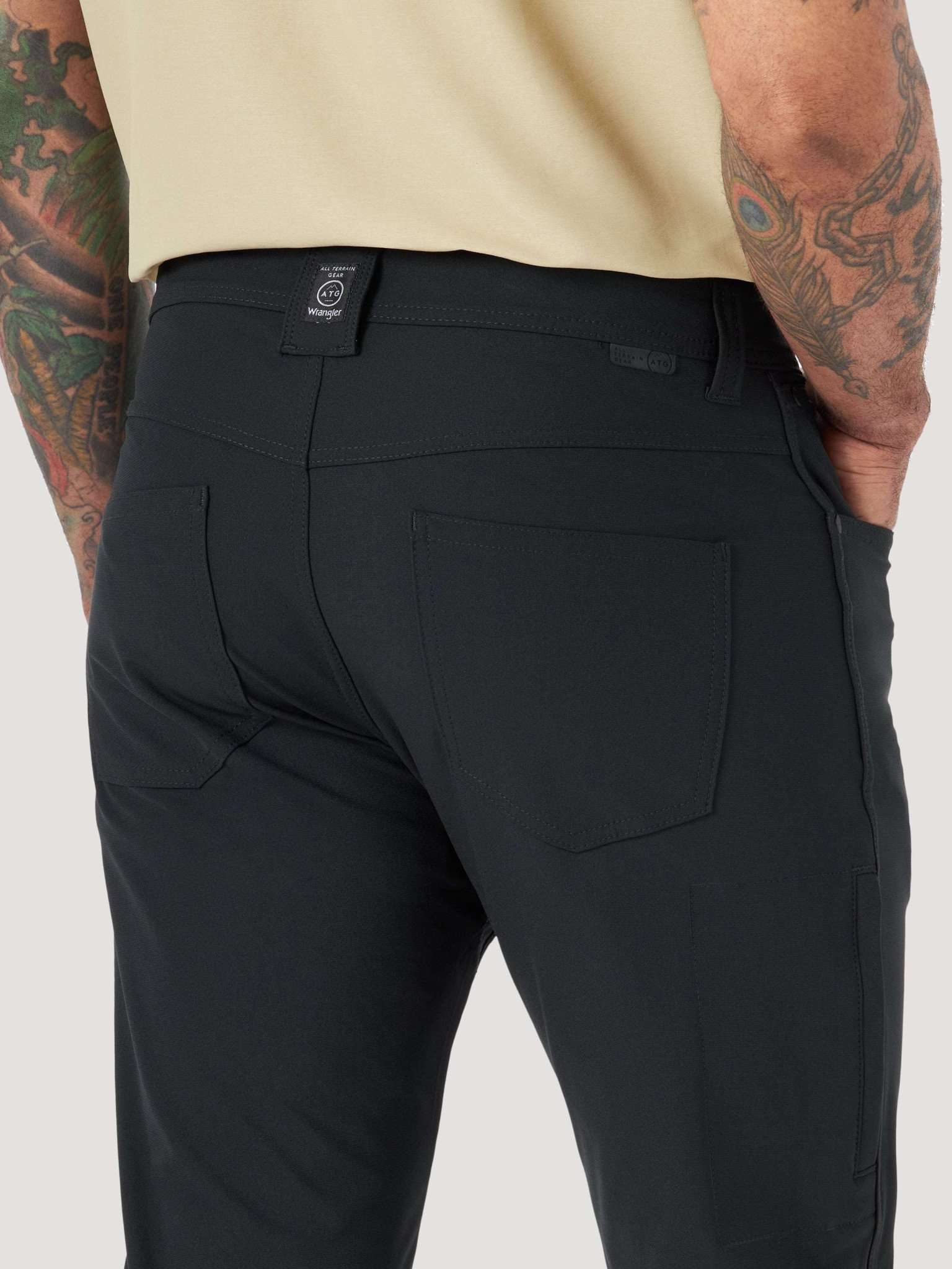 FWDS 5 Pocket Pant in nero Pantaloni Wrangler