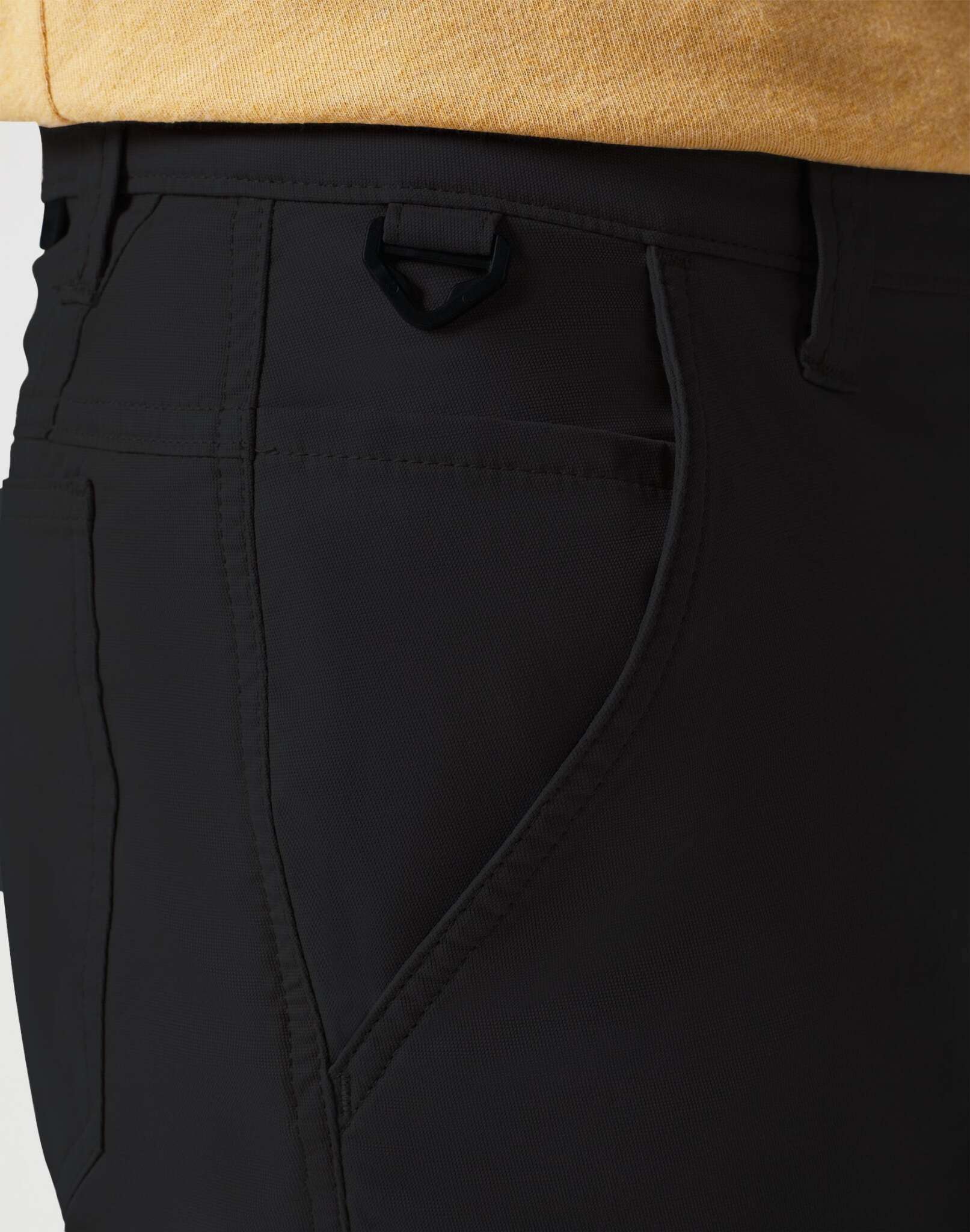 All Terrain Gear Sustainable Utility Pant in nero Pantaloni Wrangler