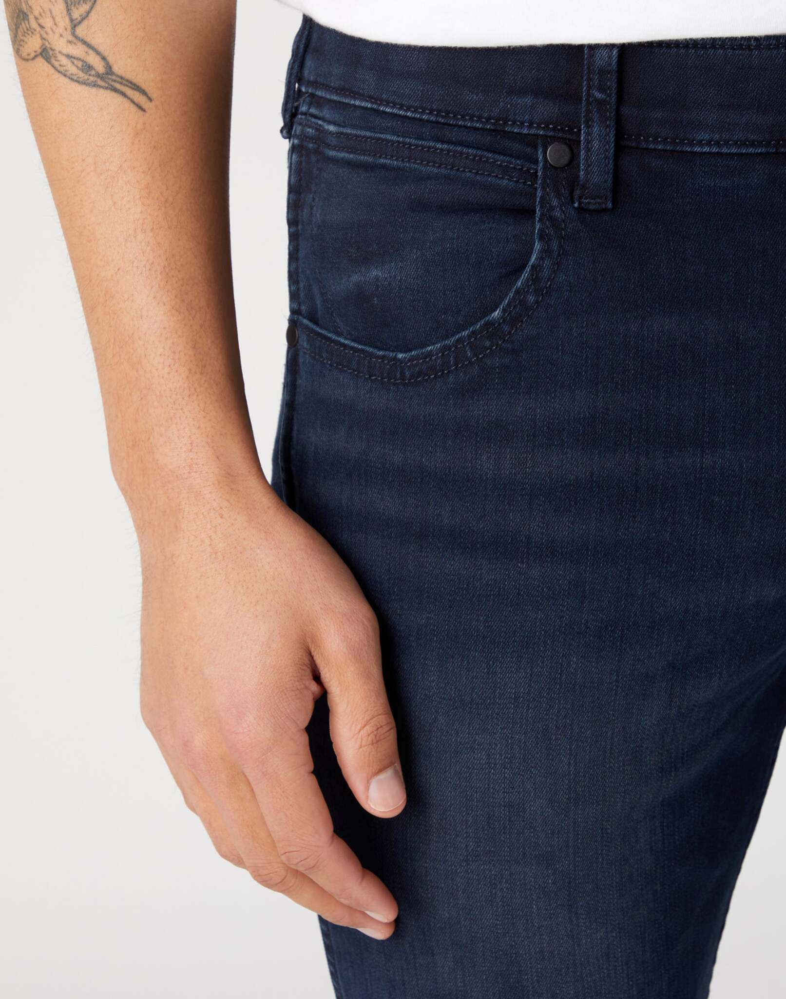 Greensboro Medium Stretch in Prosperity Jeans Wrangler