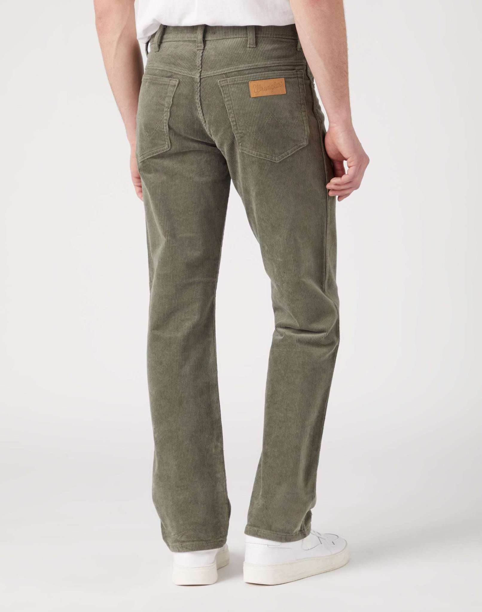 Pantaloni a coste Texas in Dusty Olive Wrangler
