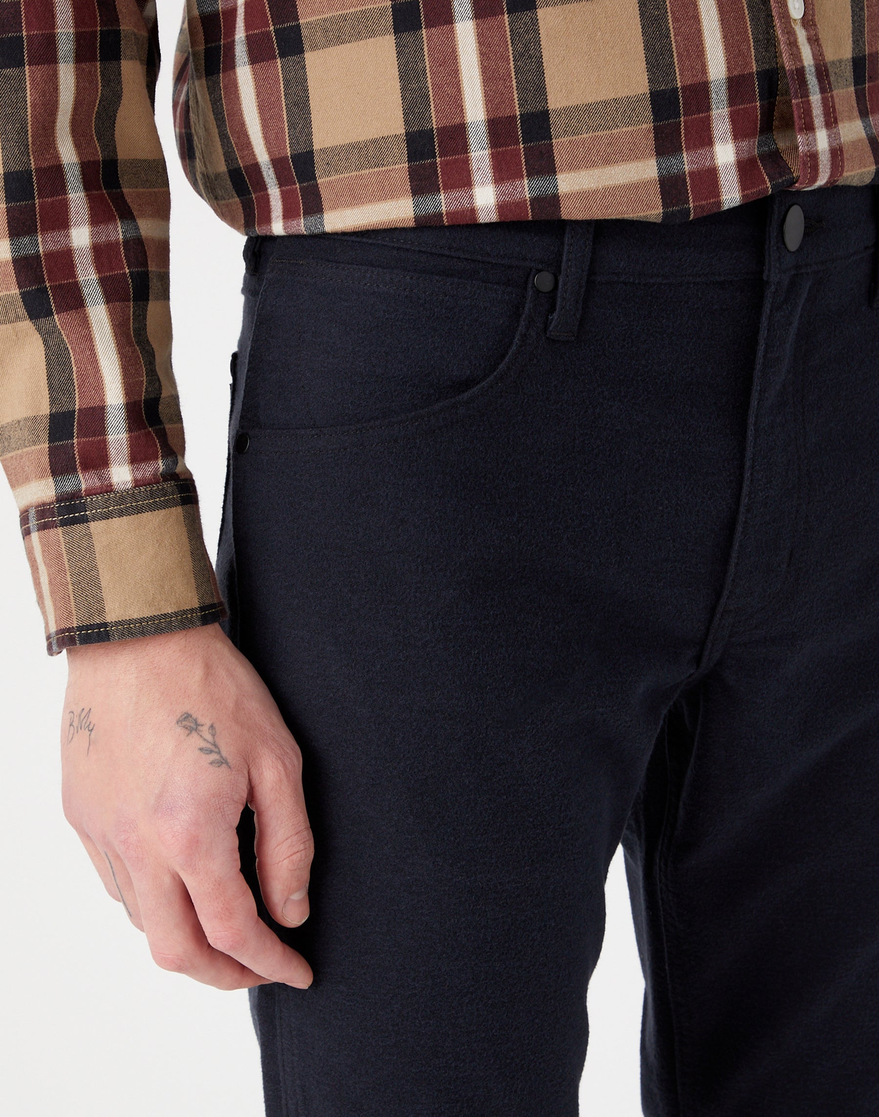 Greensboro Low Stretch in Nero Pantaloni Wrangler