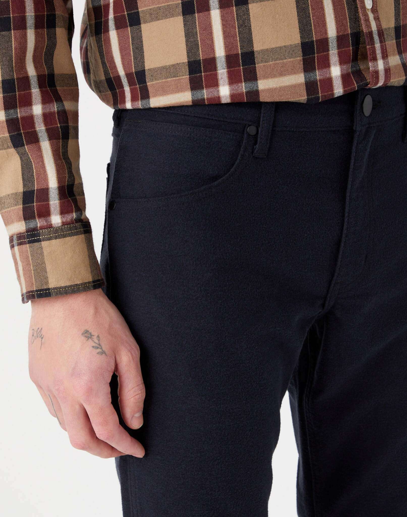 Greensboro Low Stretch in Nero Pantaloni Wrangler
