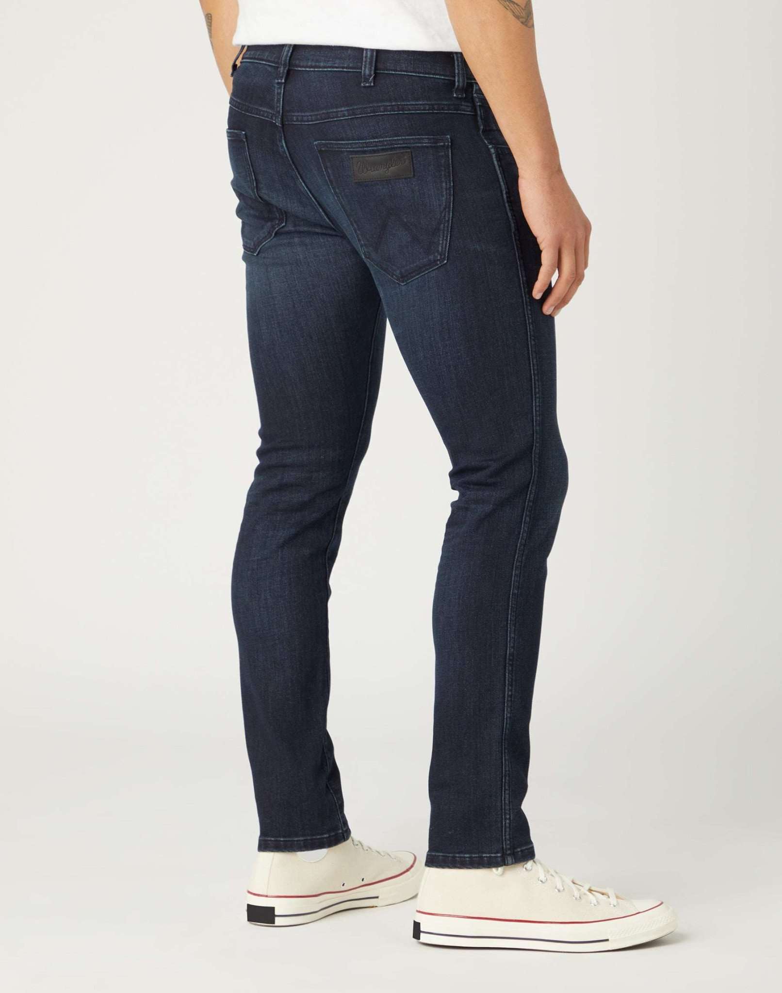 Bryson in jeans Wrangler Dusky Night