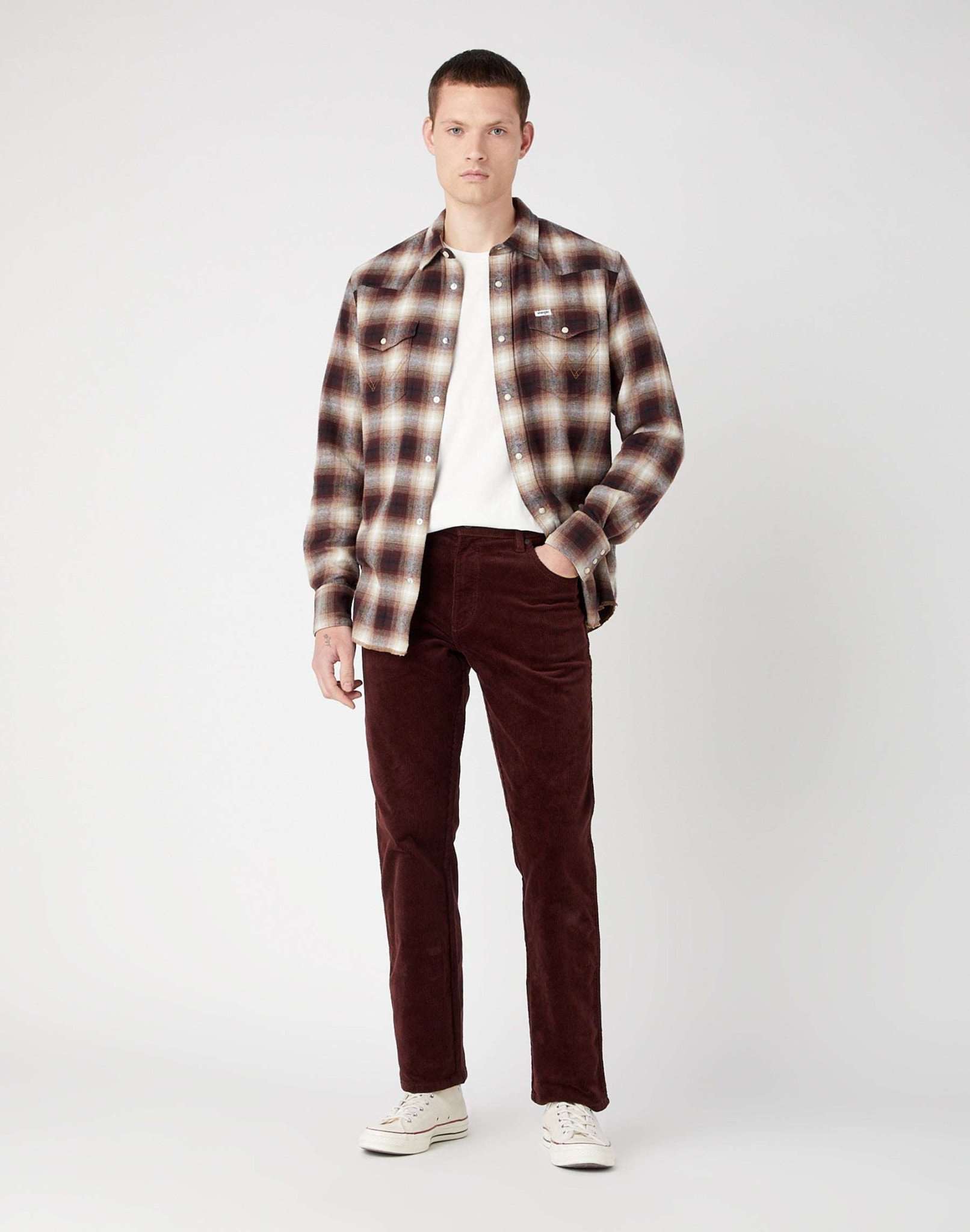 Texas Corduroy in Dahlia Pantaloni Wrangler