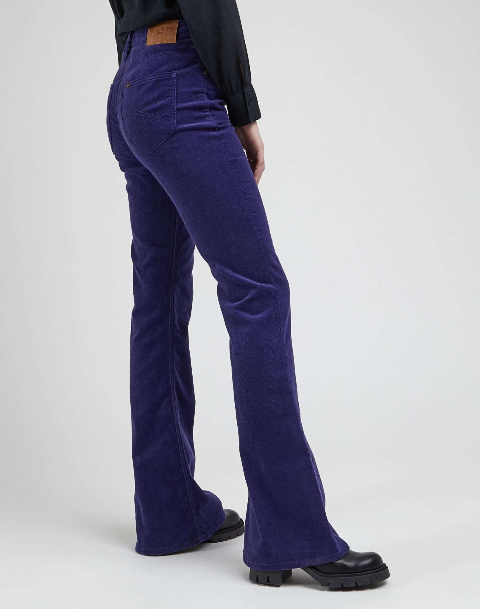 Breese in pantaloni blu Lee