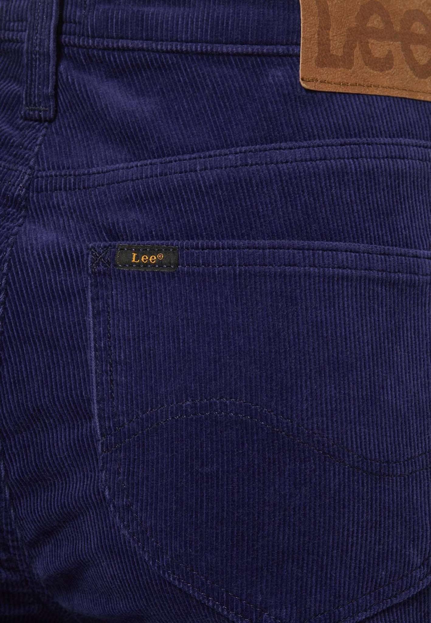 Breese in pantaloni blu Lee