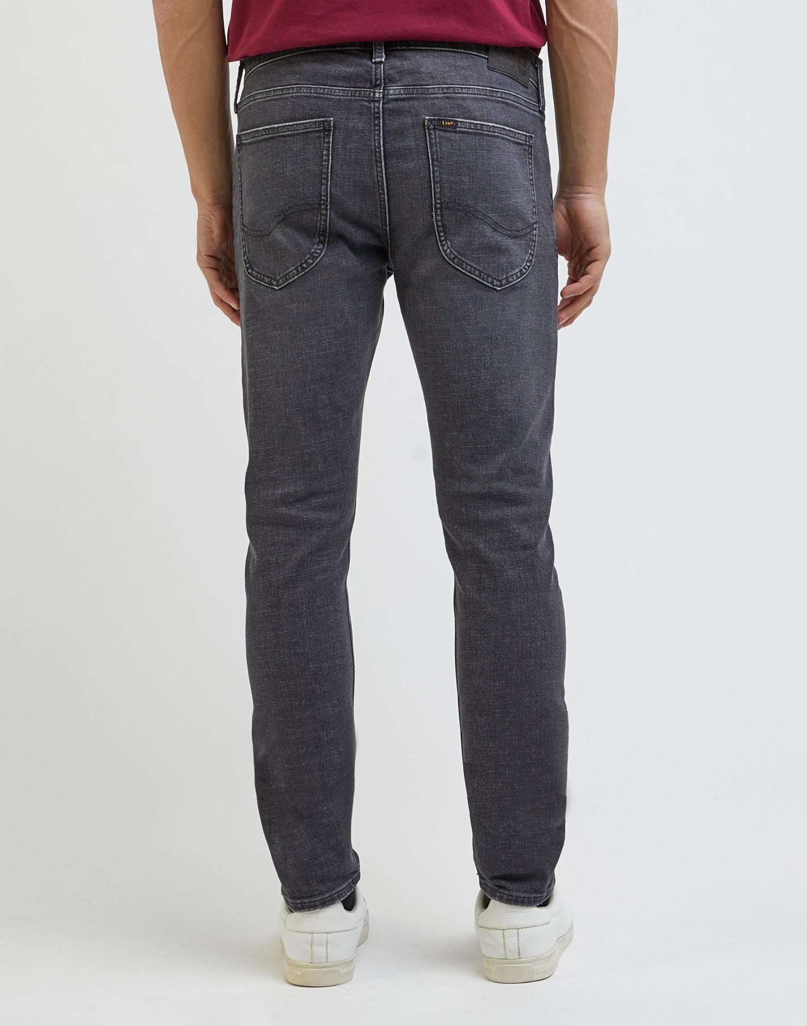 Luke in jeans Eclipse Lee