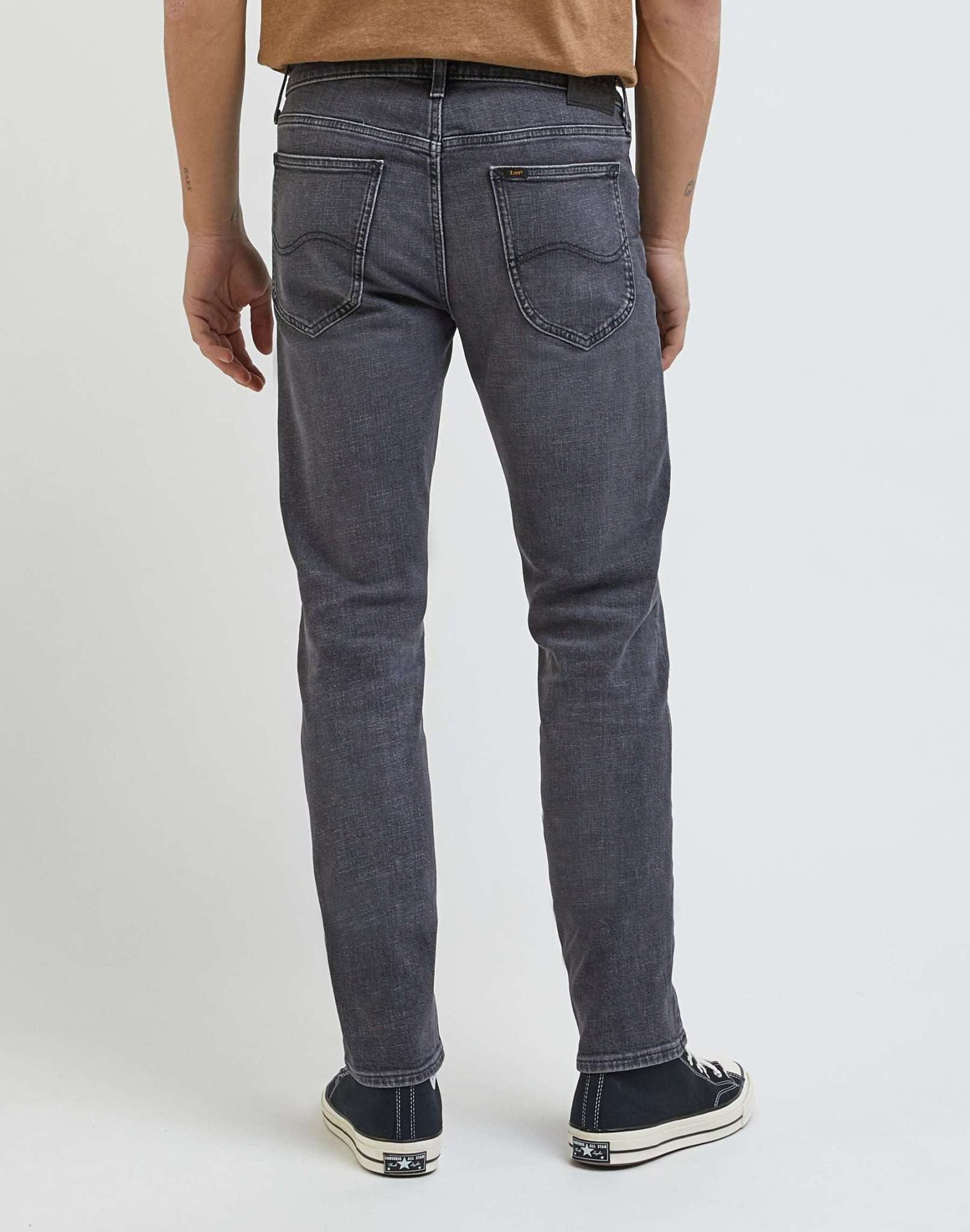 Daren Zip Fly in jeans Worn In Shadow Lee