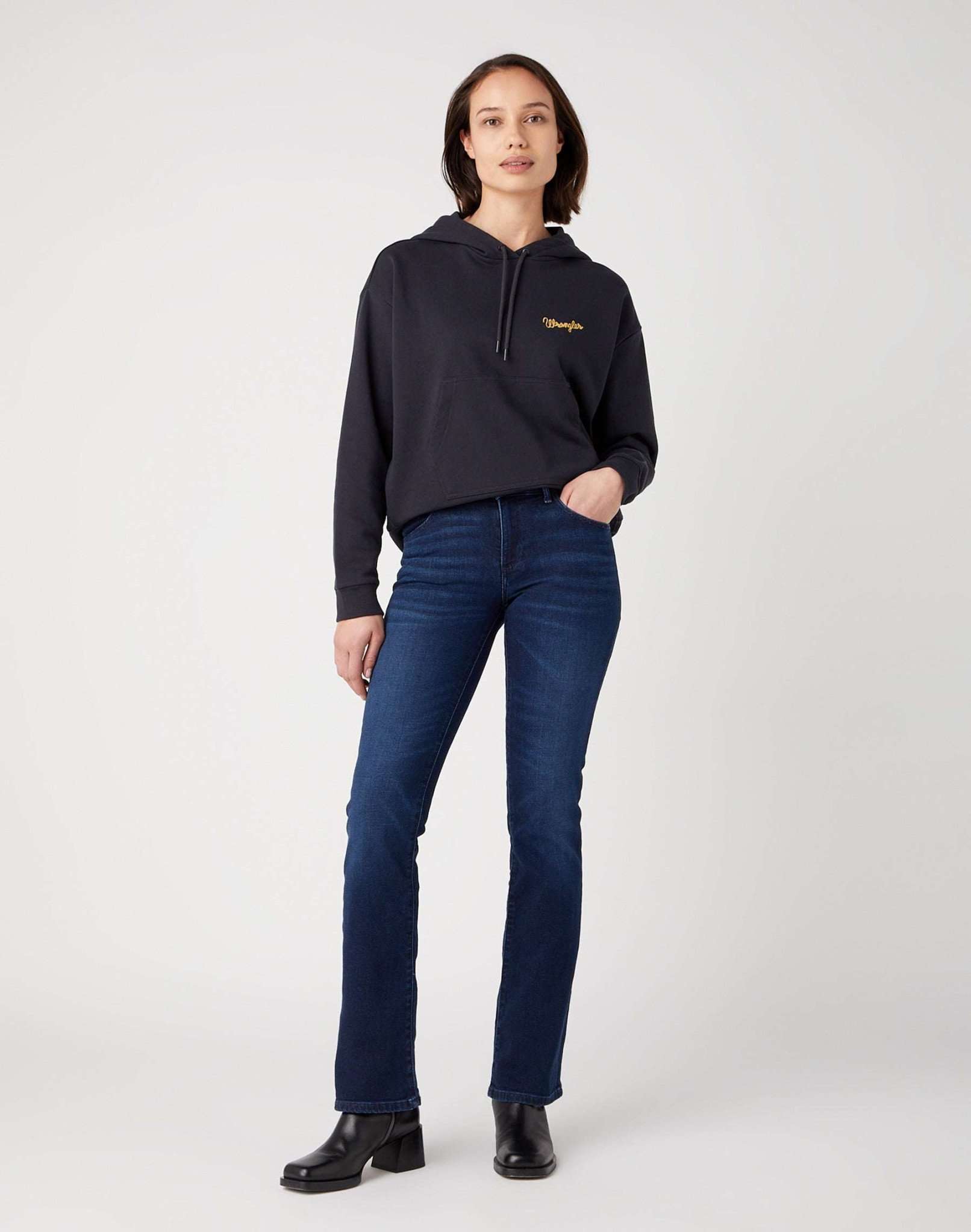 Bootcut in Jeans Nightshade Wrangler