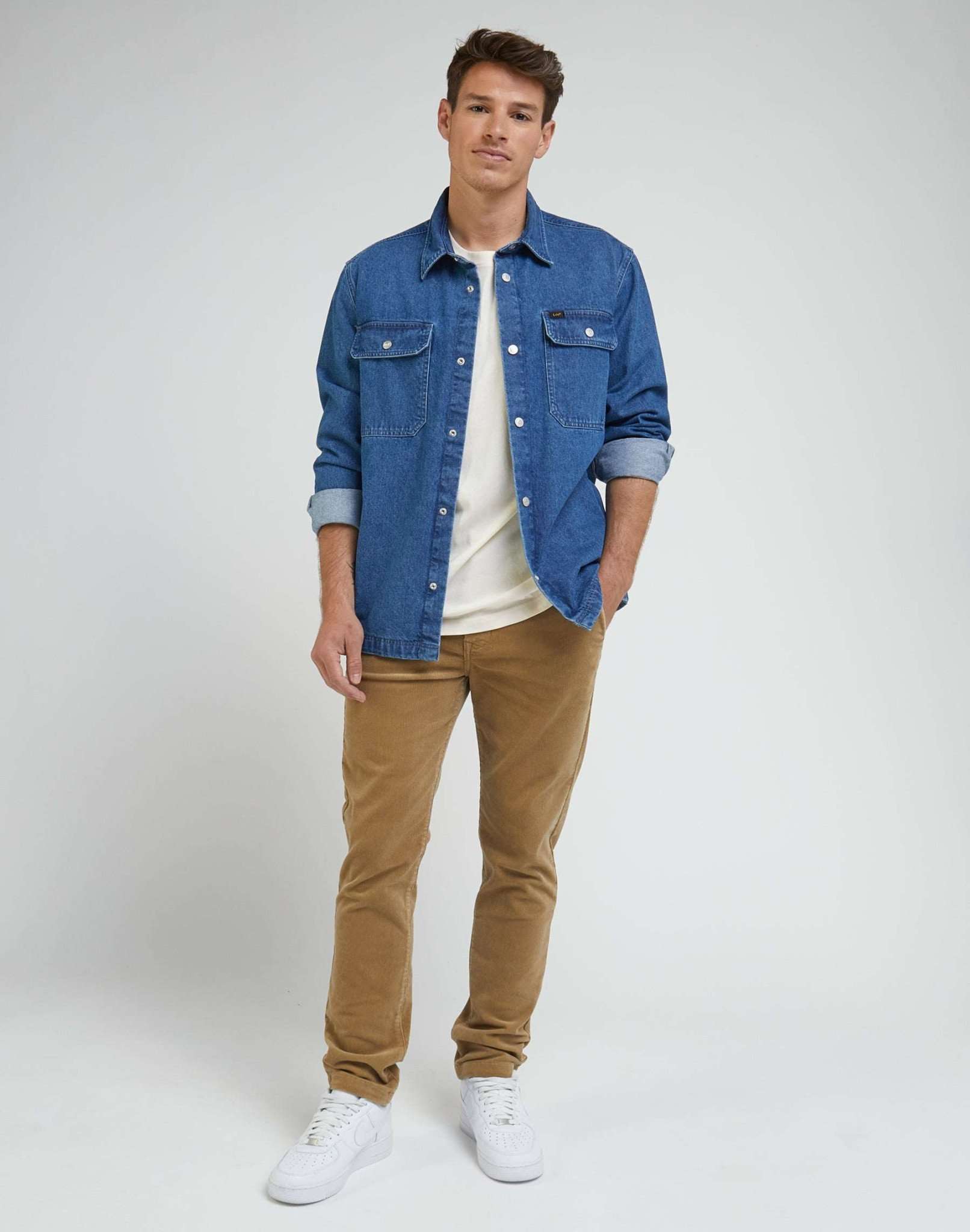 Pantaloni slim Chino in velluto a coste color argilla Lee