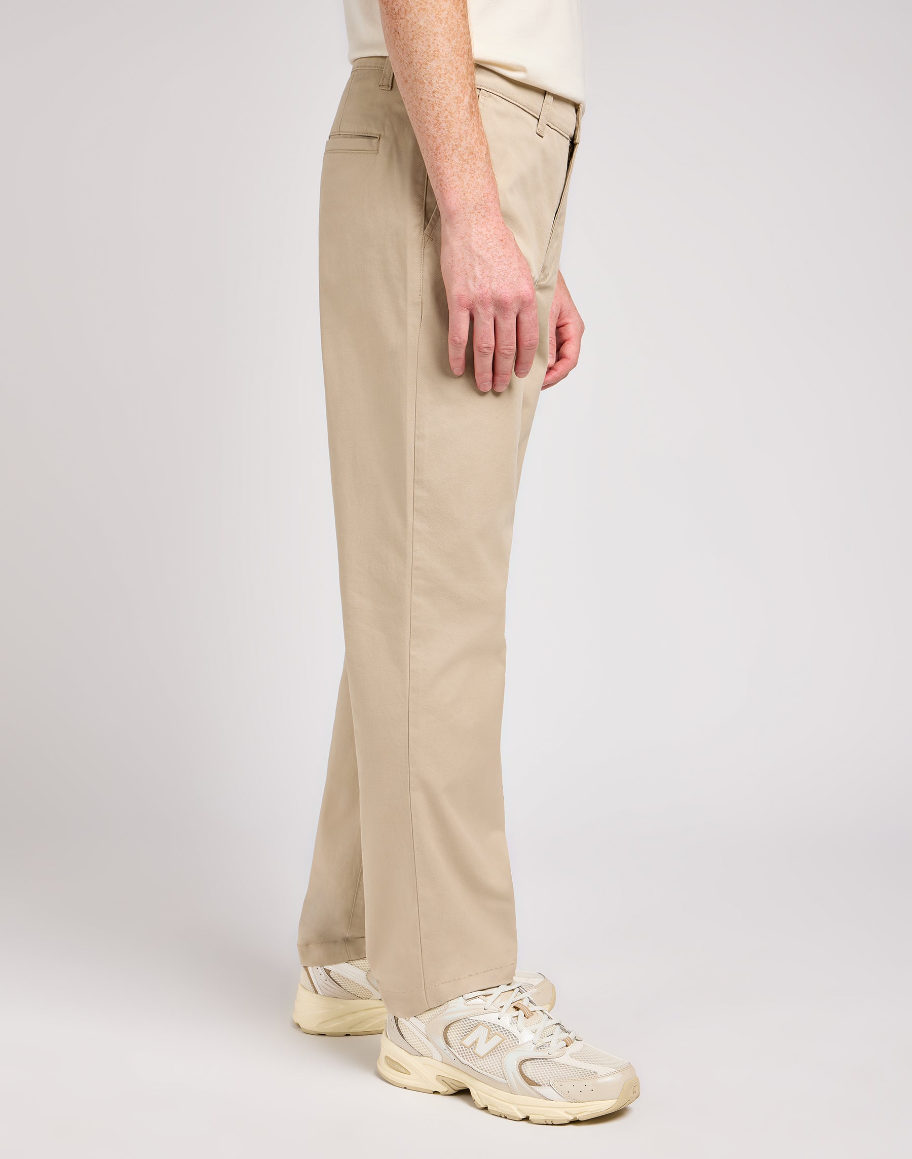 Pantaloni chino regular in pietra Lee