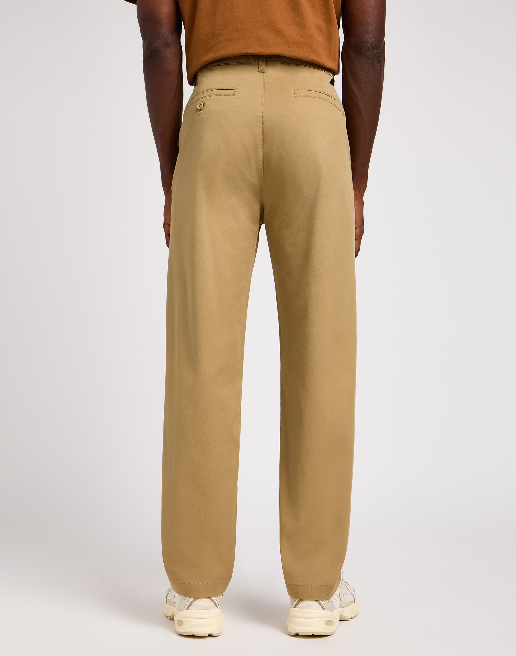 Pantaloni chino rilassati in argilla Lee