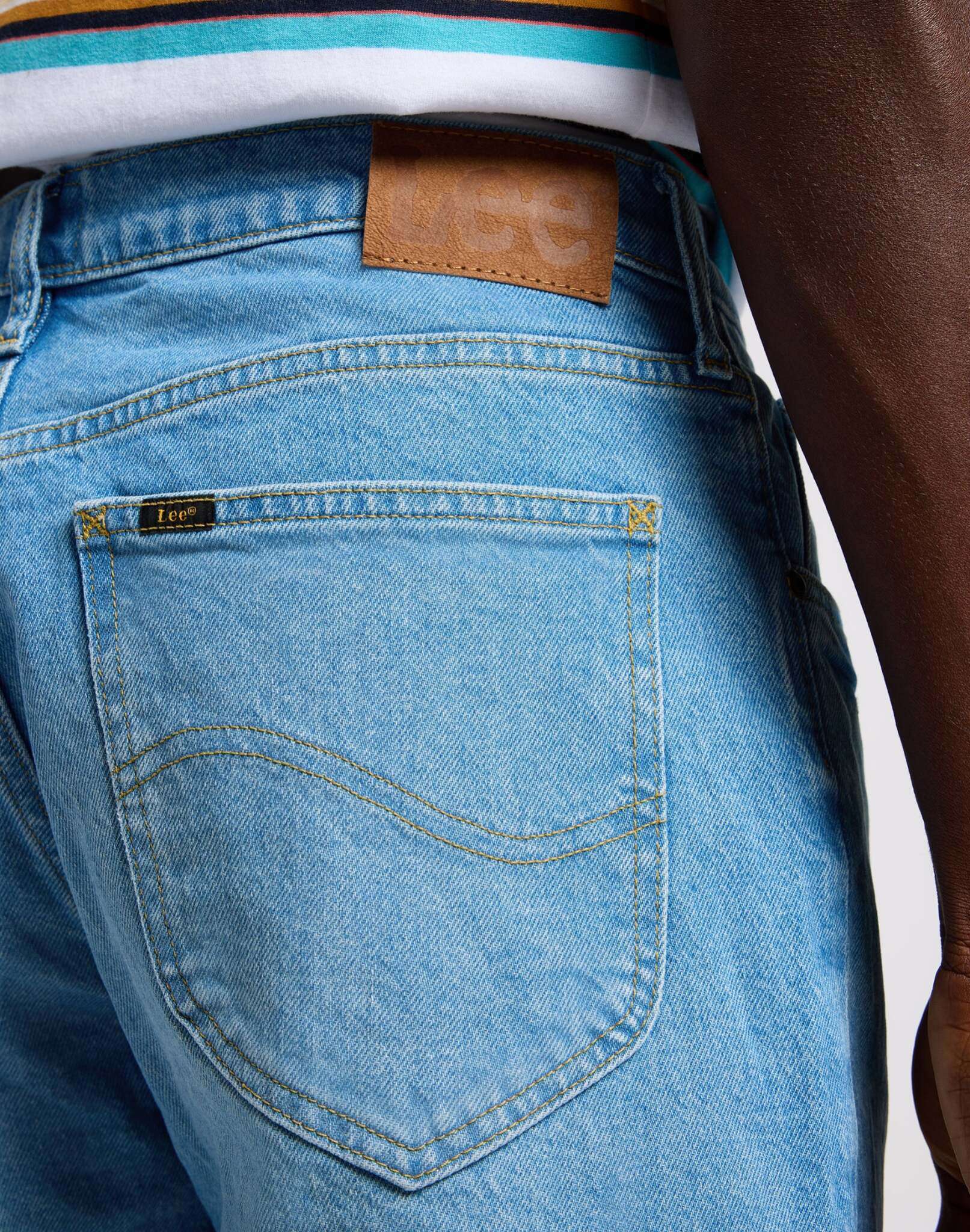 West in jeans Flying High Lee