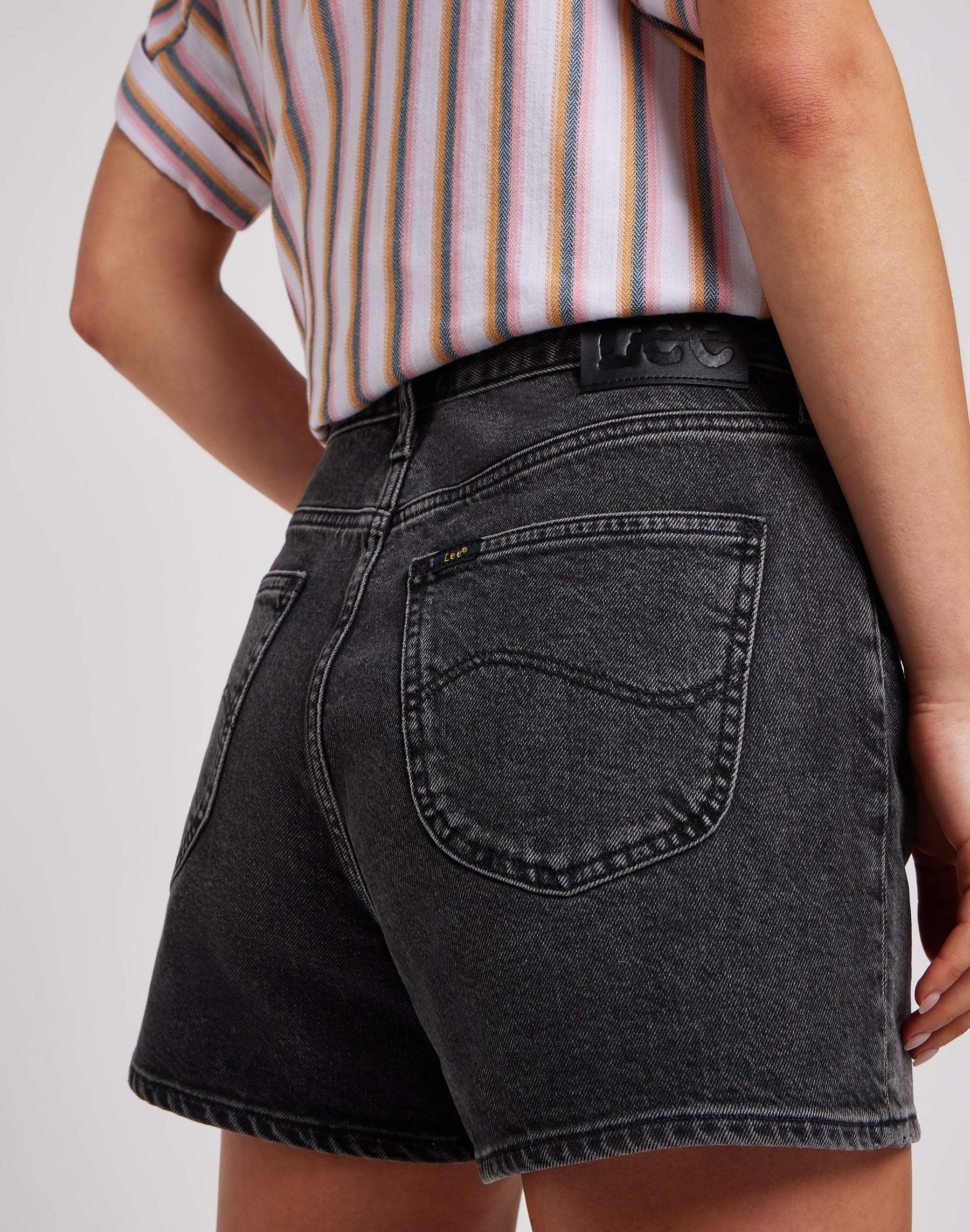 Pantaloncini Carol Short in denim nero raffinato Lee