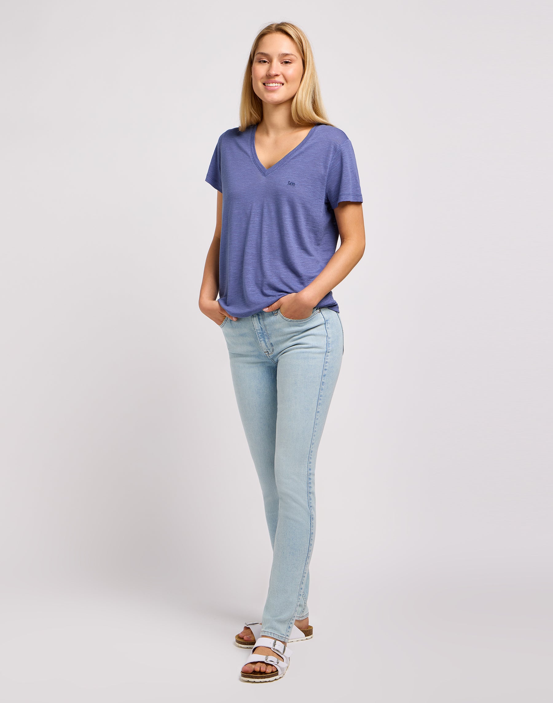 Scarlett High in jeans Dive On In Lee