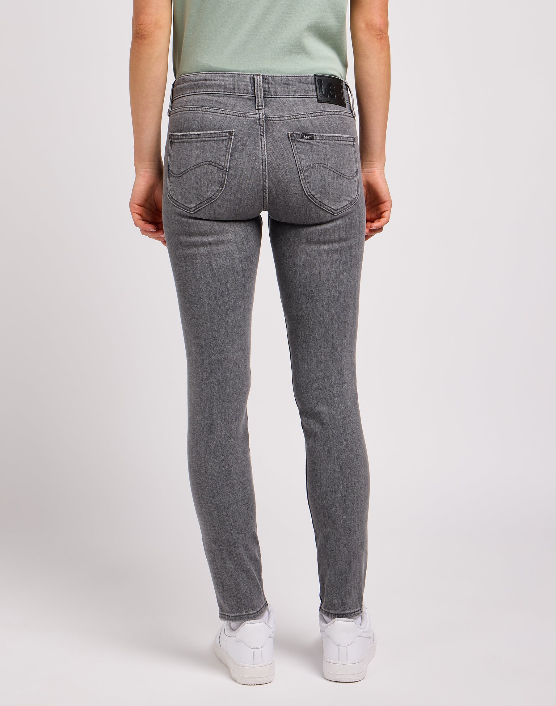 Scarlett in jeans Ash Stone Lee