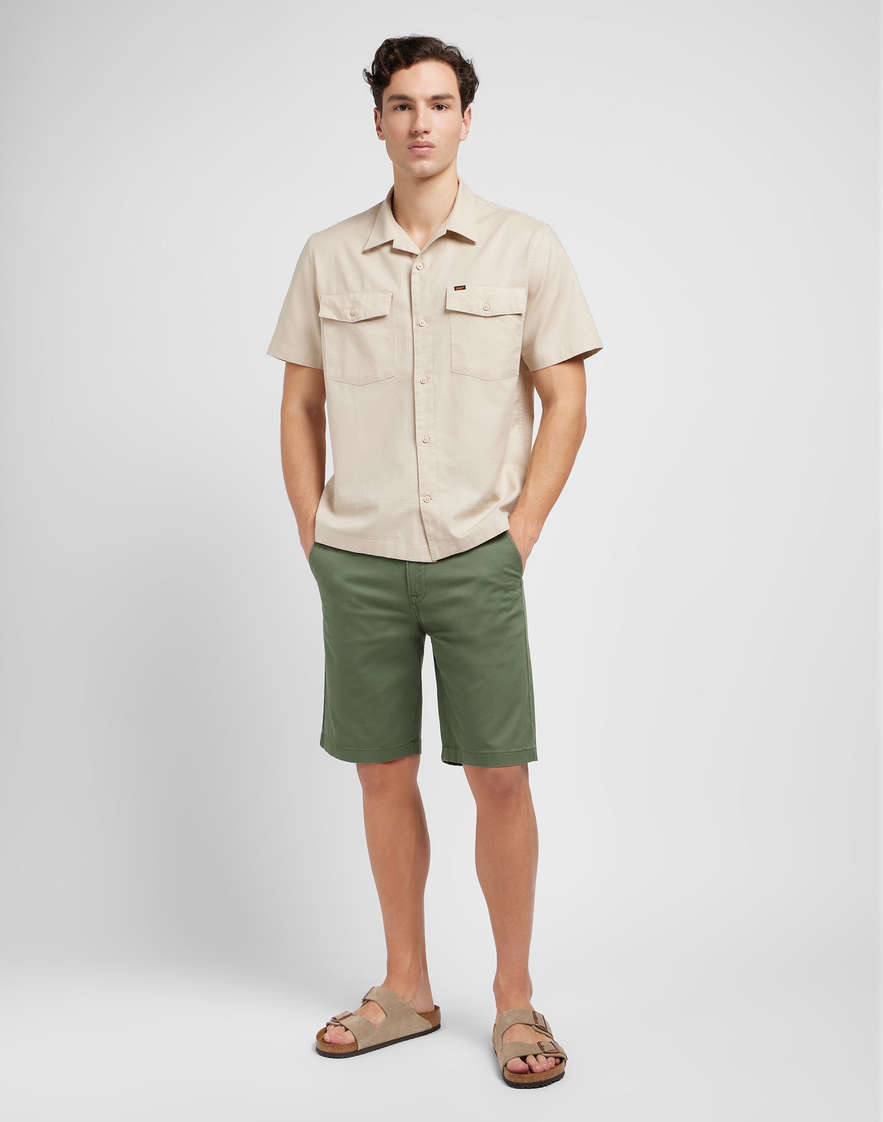 Pantaloncini chino regolari in Olive Grove Shorts Lee