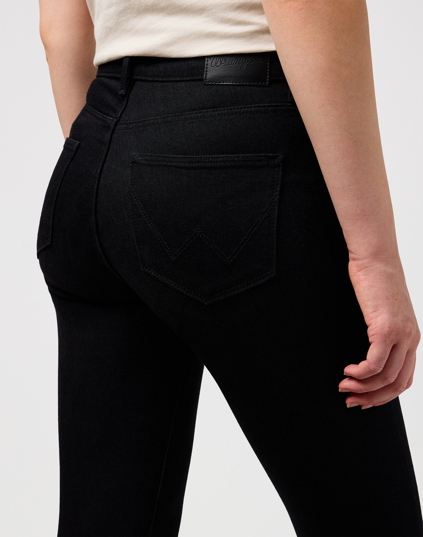 Jeans slim in nero retrò Wrangler