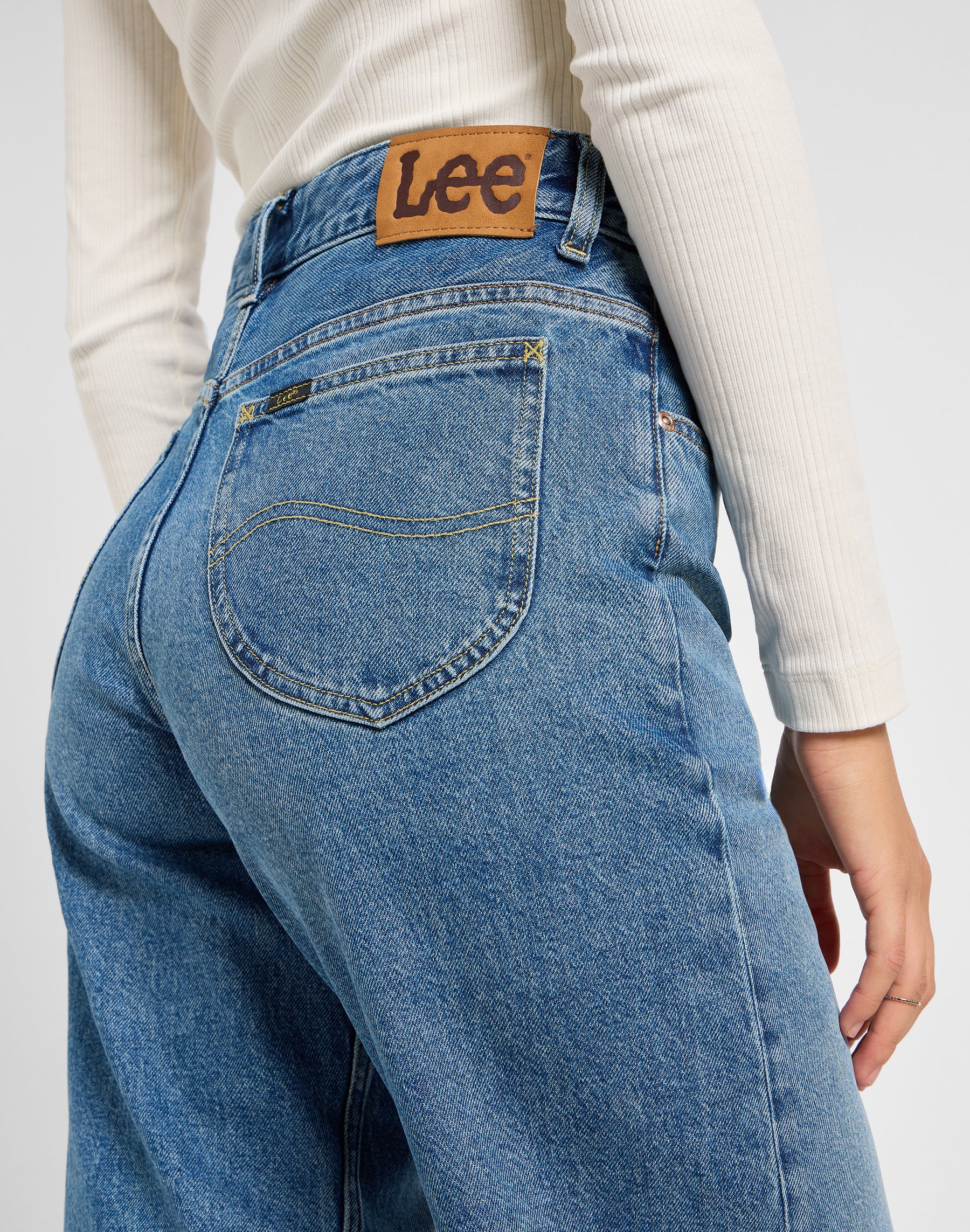 Rider Loose in Modern Mid