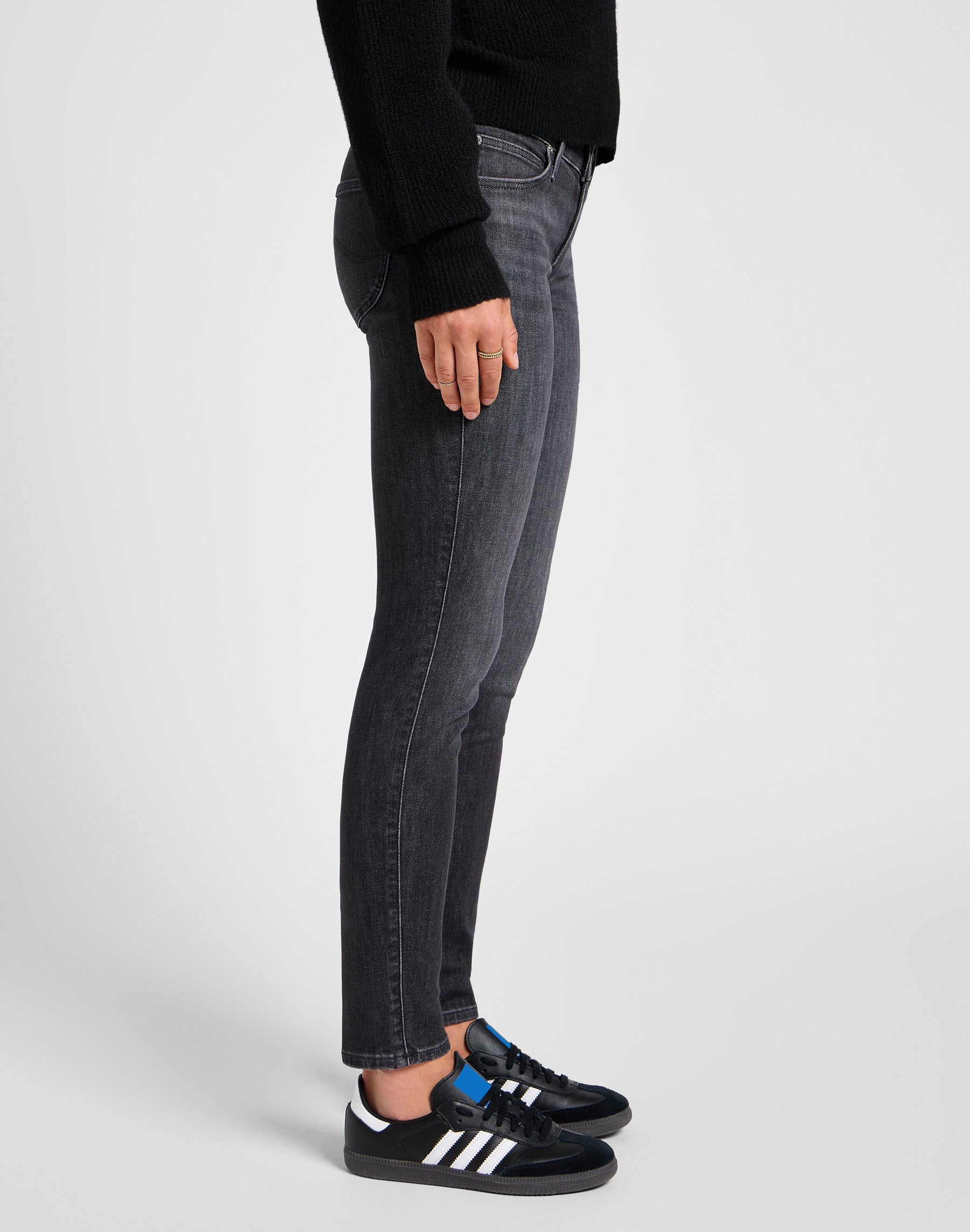 Rossella in jeans Last Strike Lee