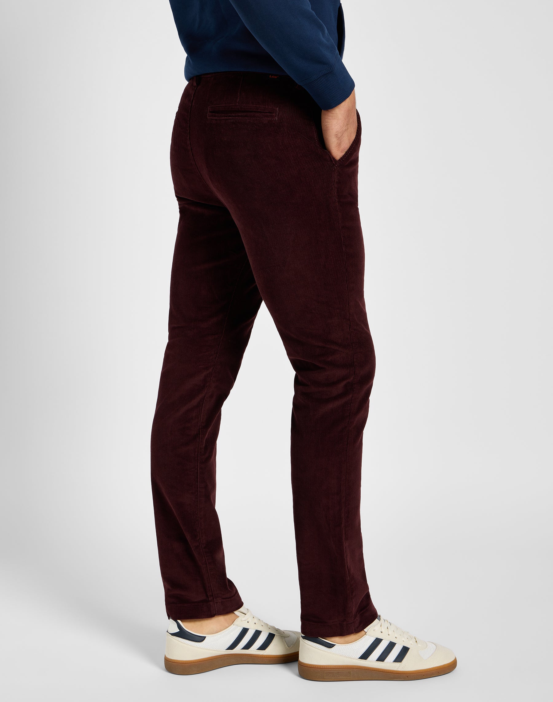 Pantaloni chino slim in velluto Beet Lee