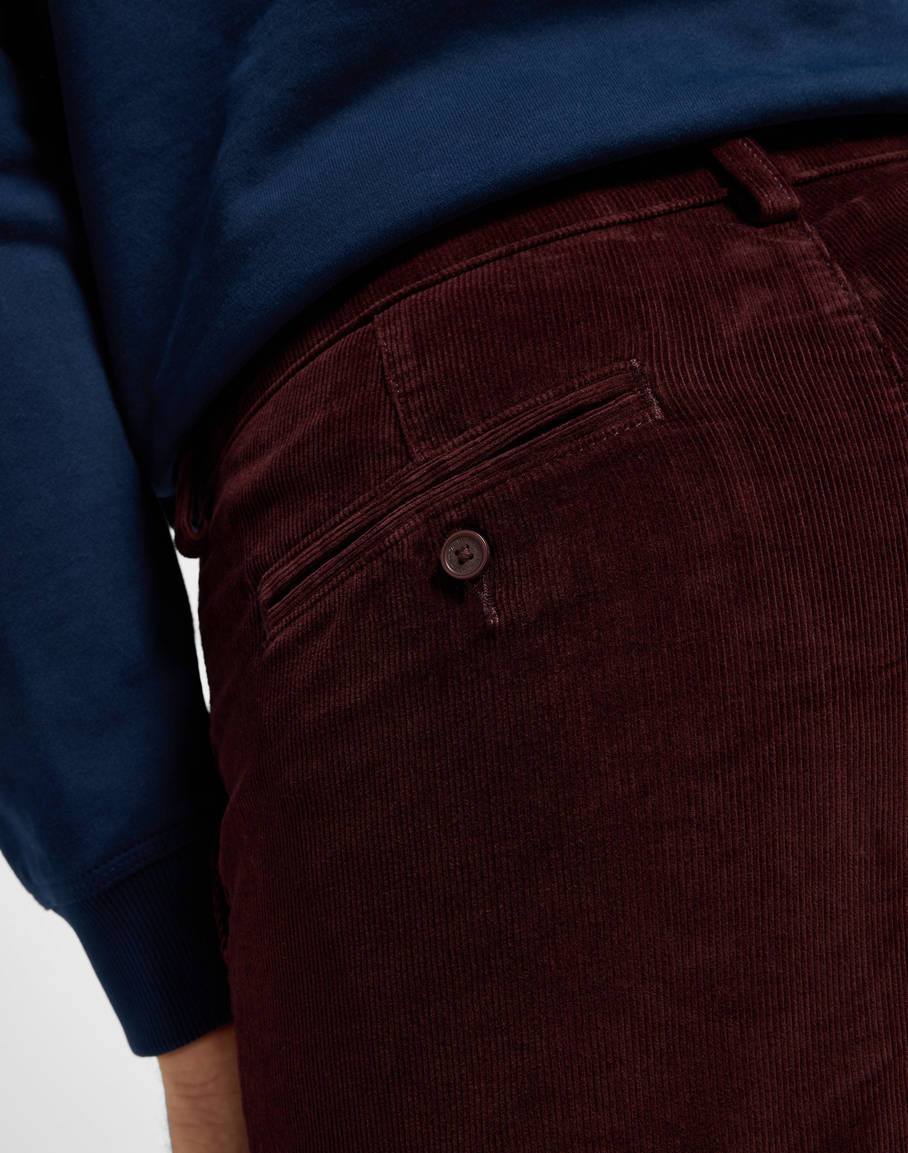 Pantaloni chino slim in velluto Beet Lee