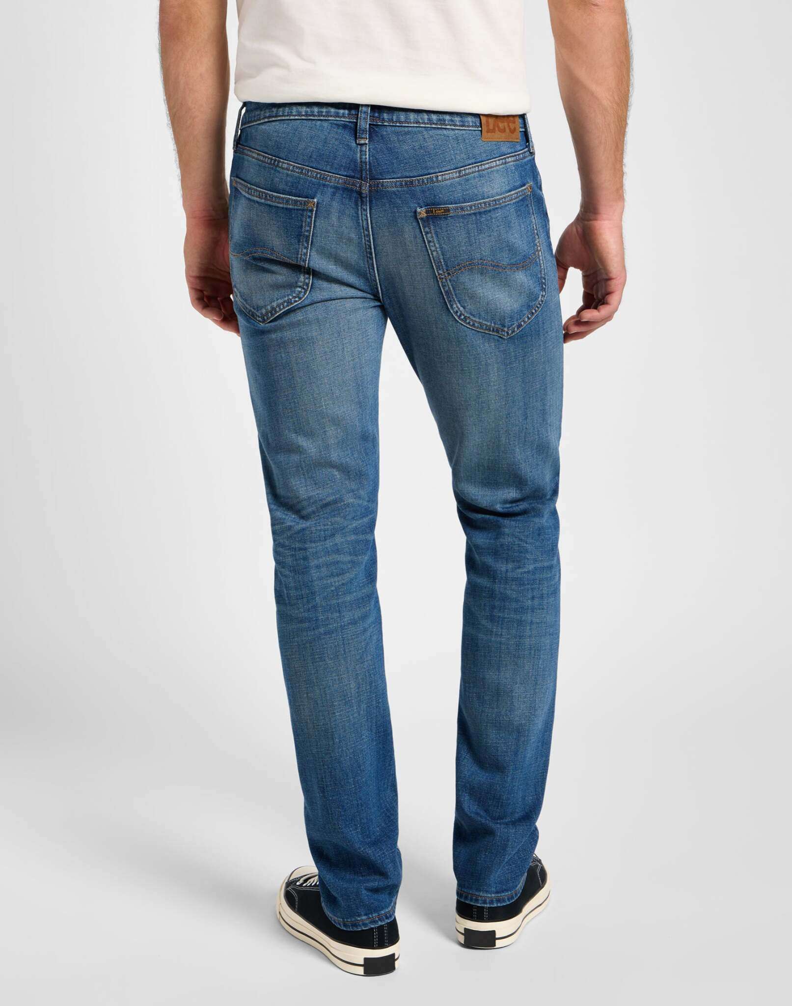 Daren Zip Fly in jeans Rising Tide Lee
