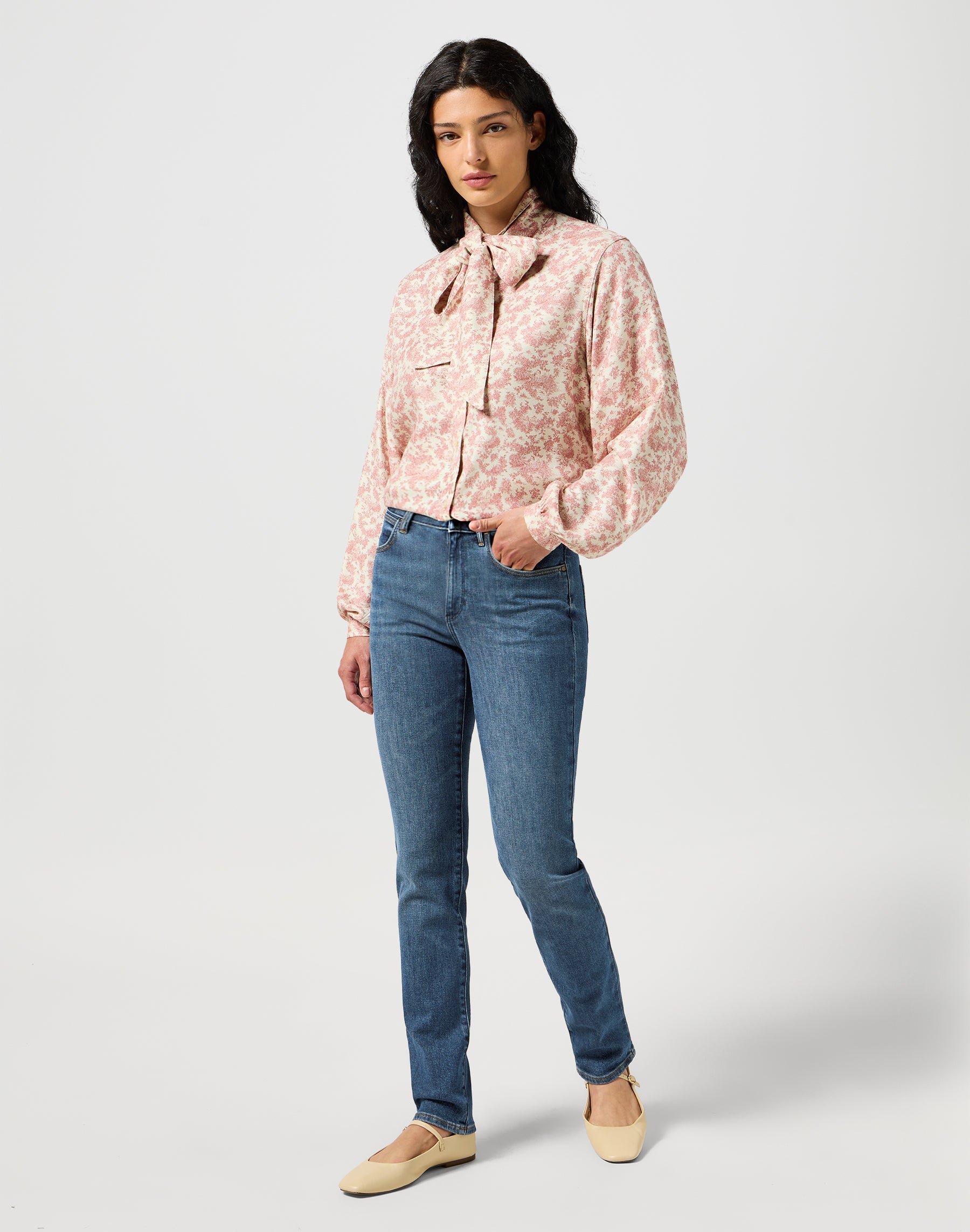 Jeans slim in denim fumé Wrangler