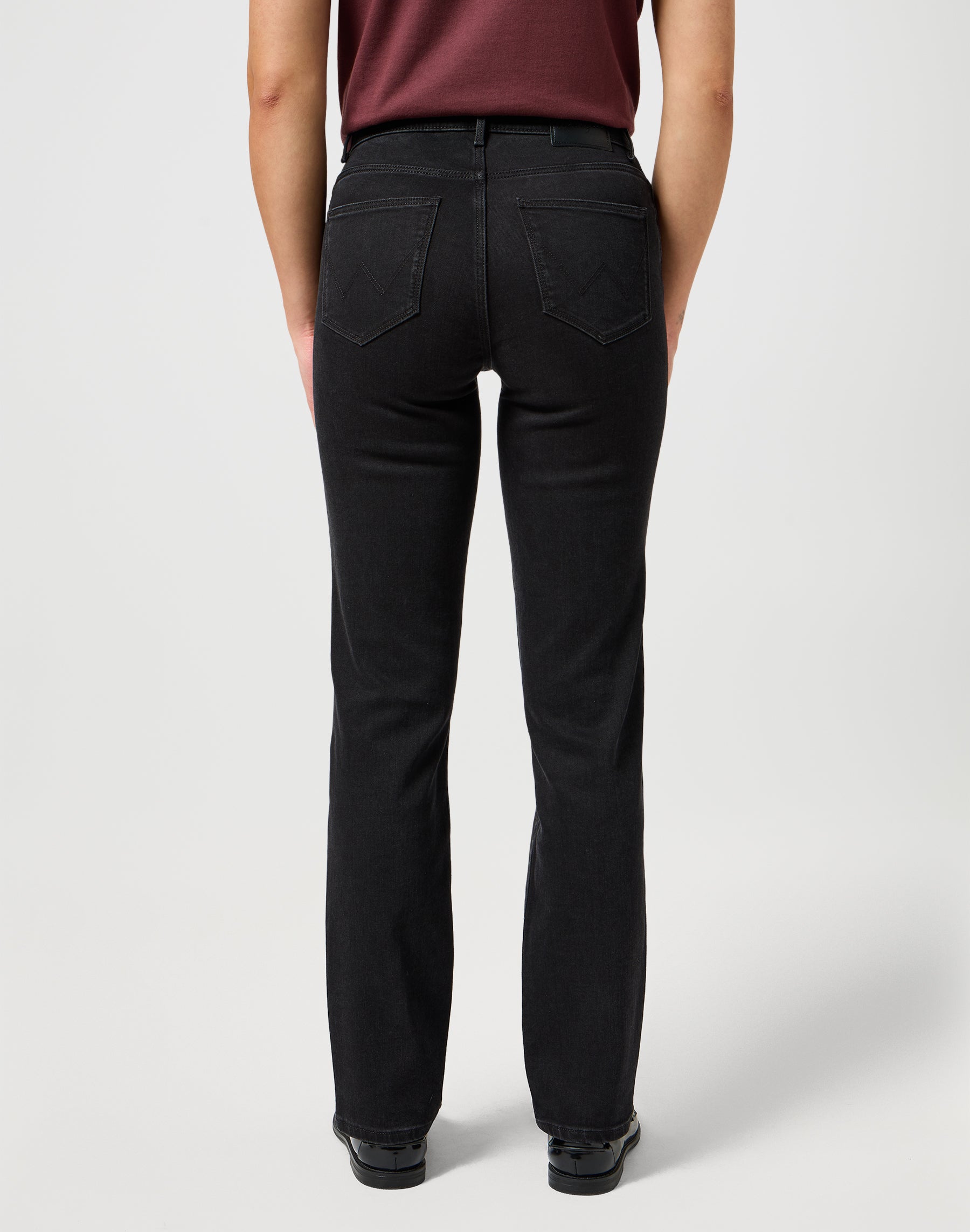 Jeans Wrangler dritti con tubo di scarico