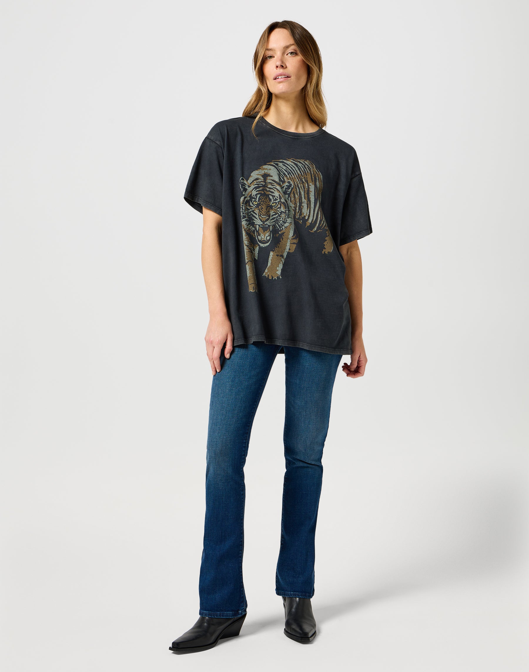 Bootcut in Slate Tint Jeans Wrangler