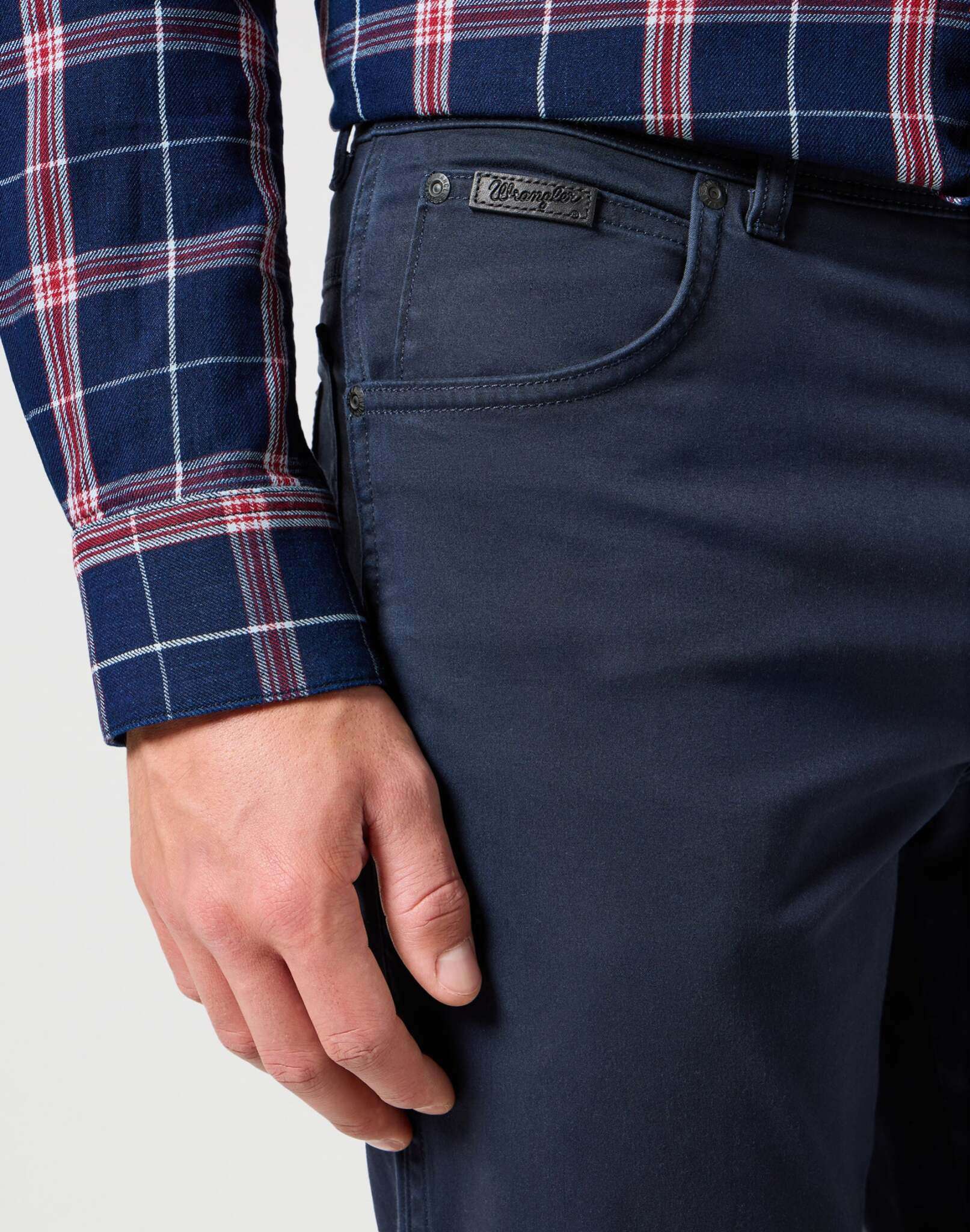 Pantaloni Texas in Dark Navy Wrangler