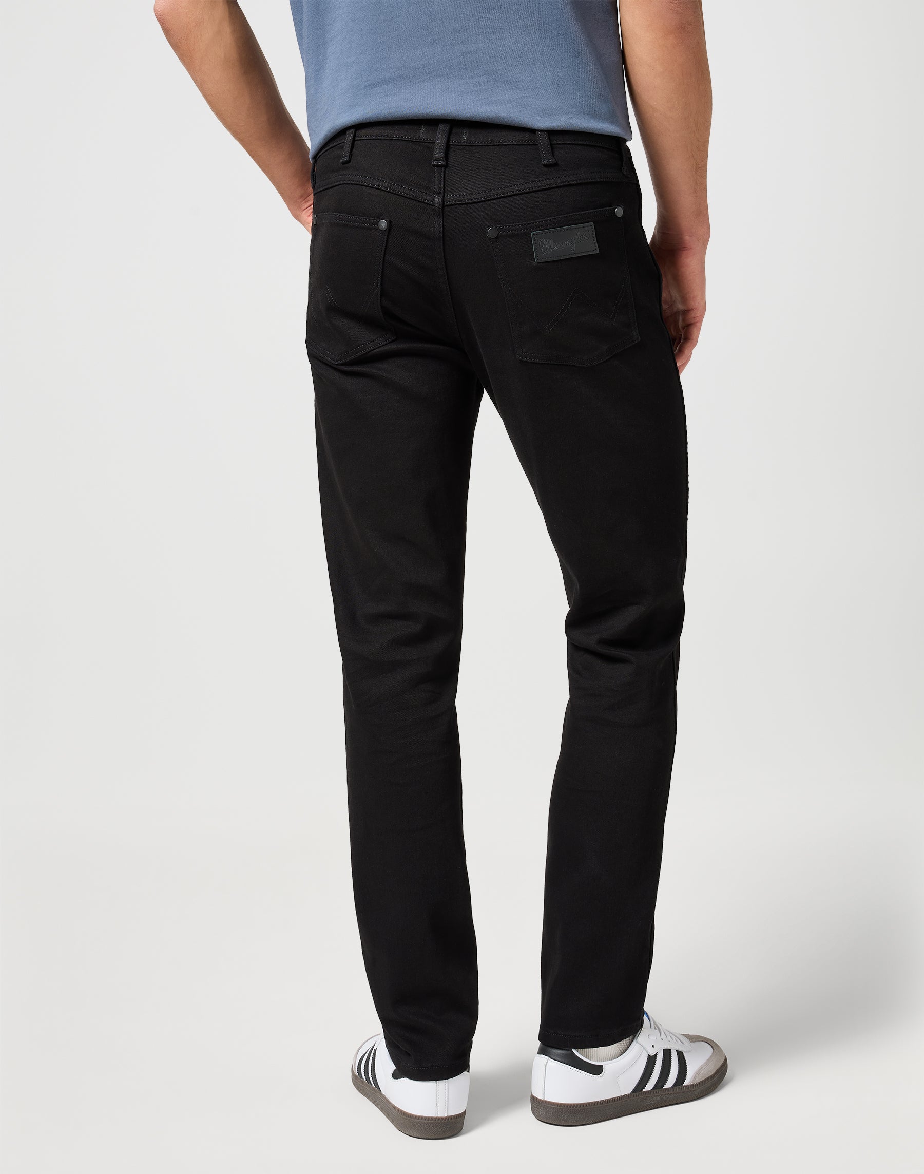 Larston in Jeans Wrangler a inchiostro profondo
