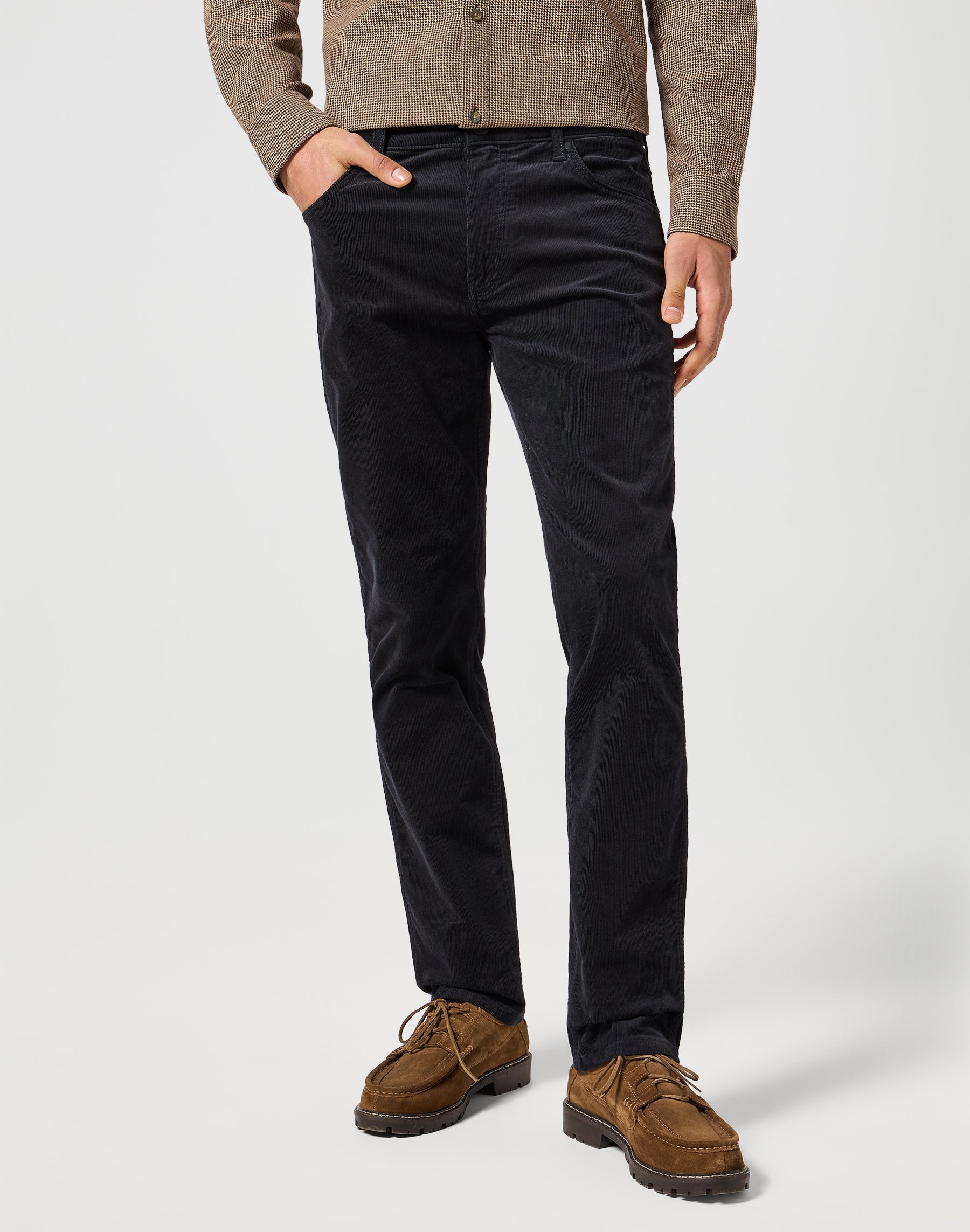 Greensboro in pantaloni neri Wrangler