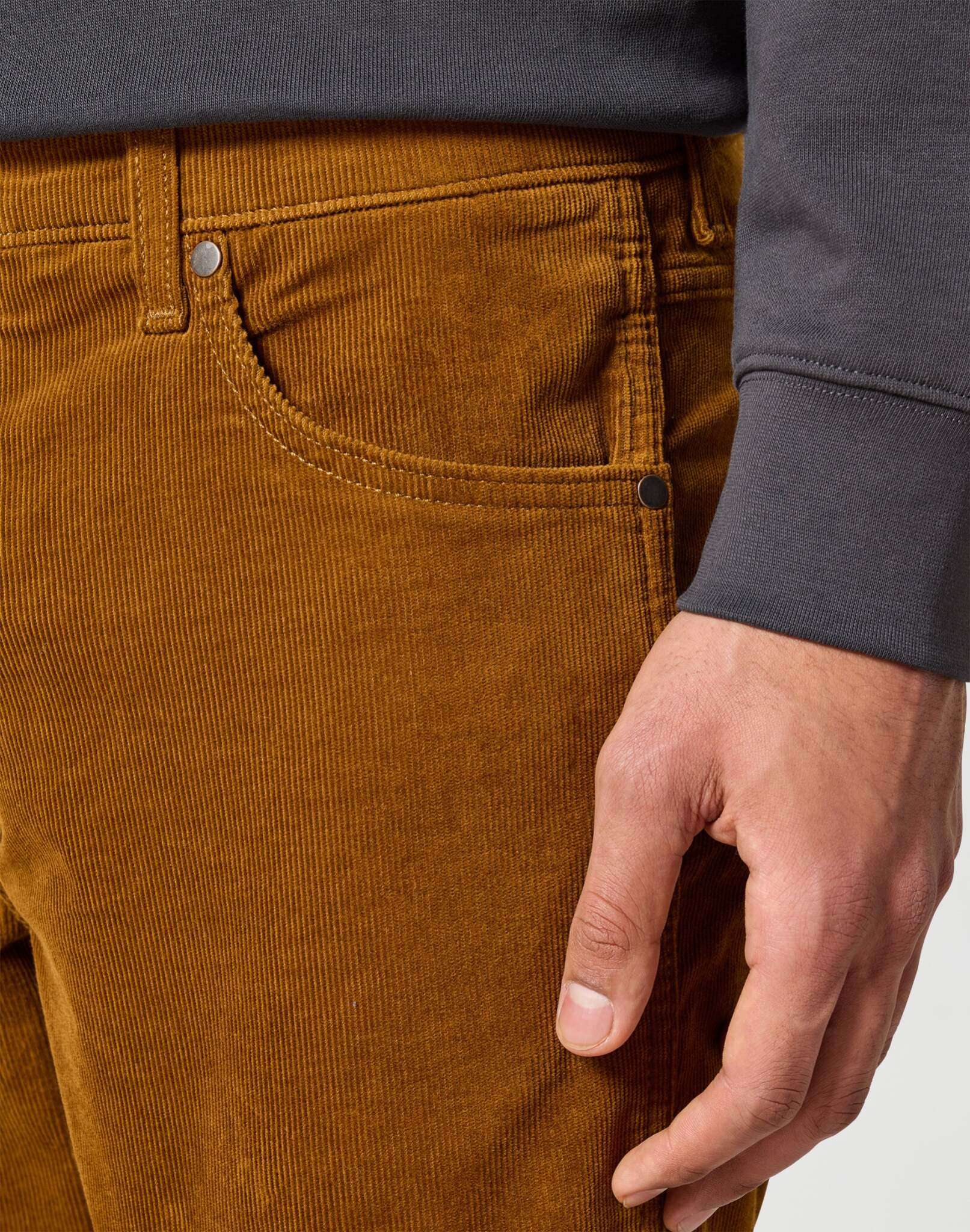 Greensboro in Monks Robe Pantaloni Wrangler