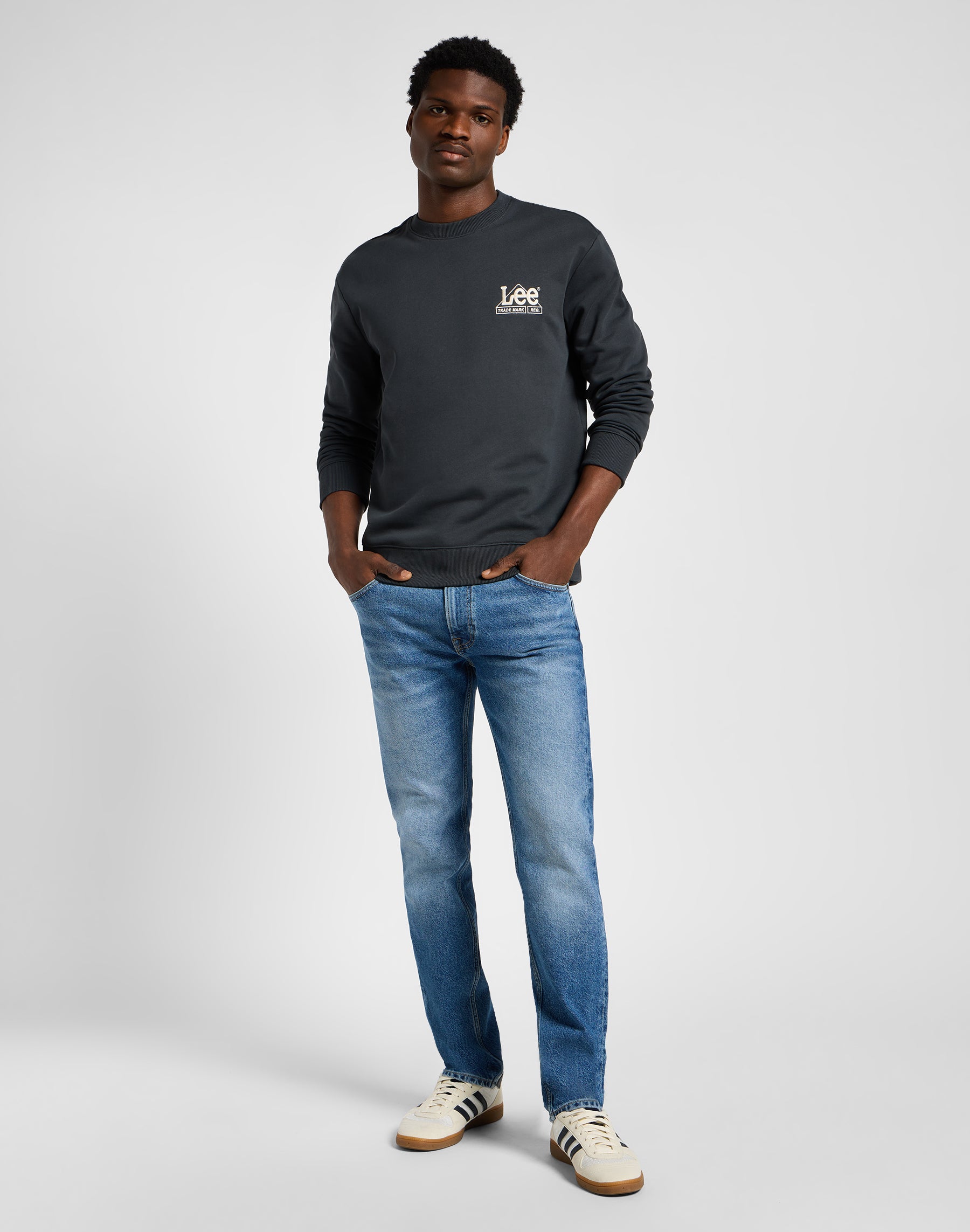 Maglione girocollo stagionale in felpa nera lavata Lee