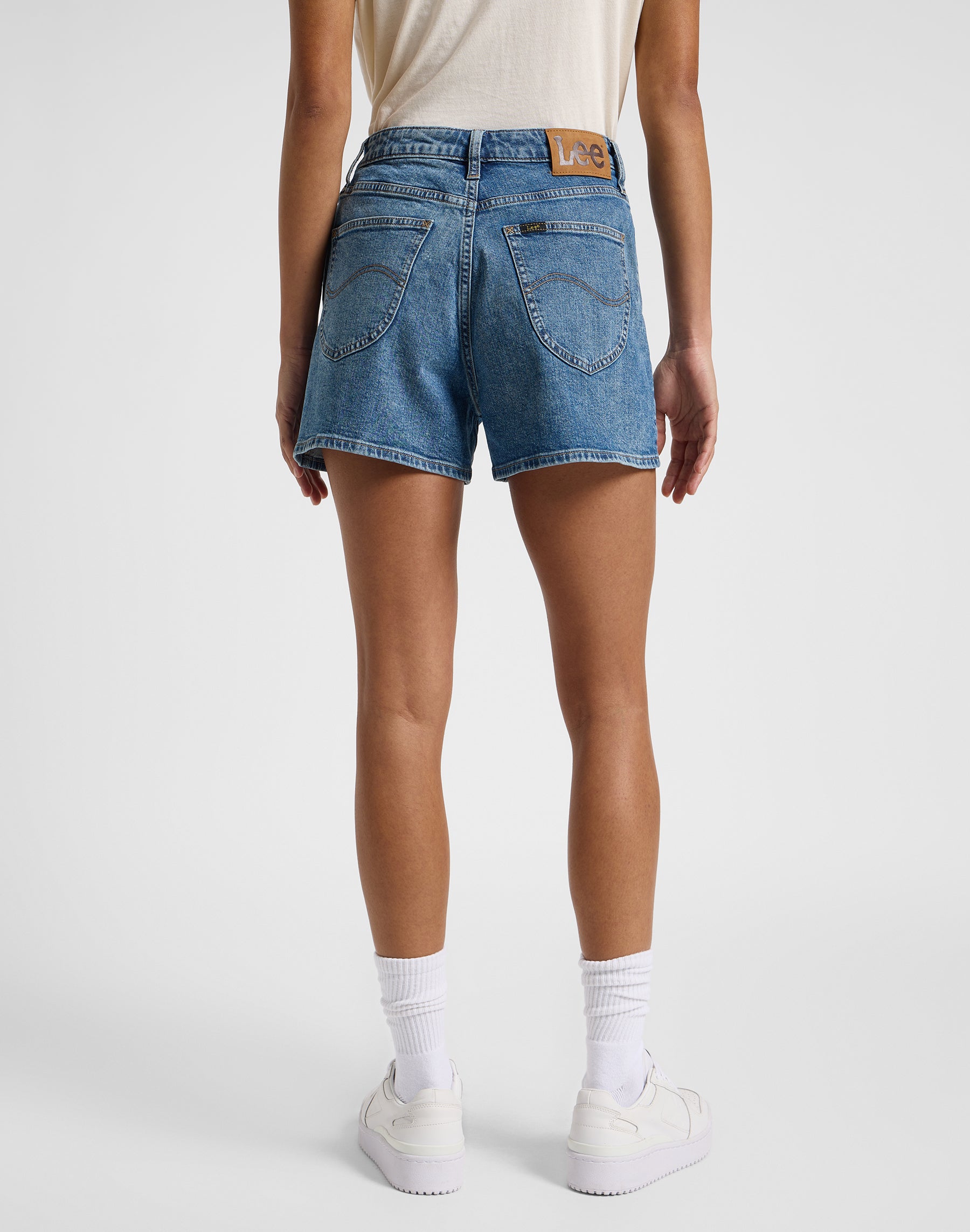 Carol short in pantaloncini di denim blu Lee