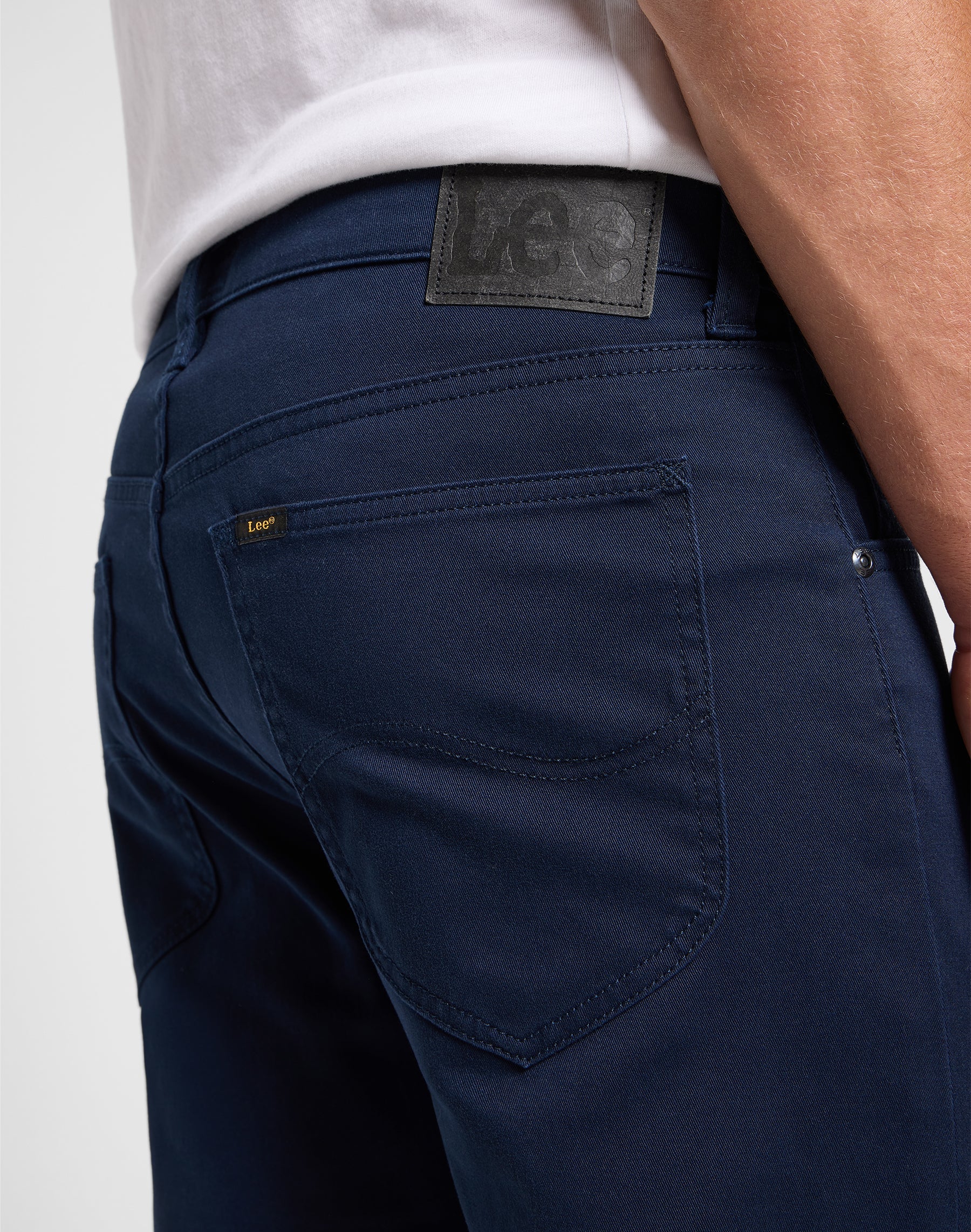 Pantaloni Daren Zip Fly in Rivet Navy Lee