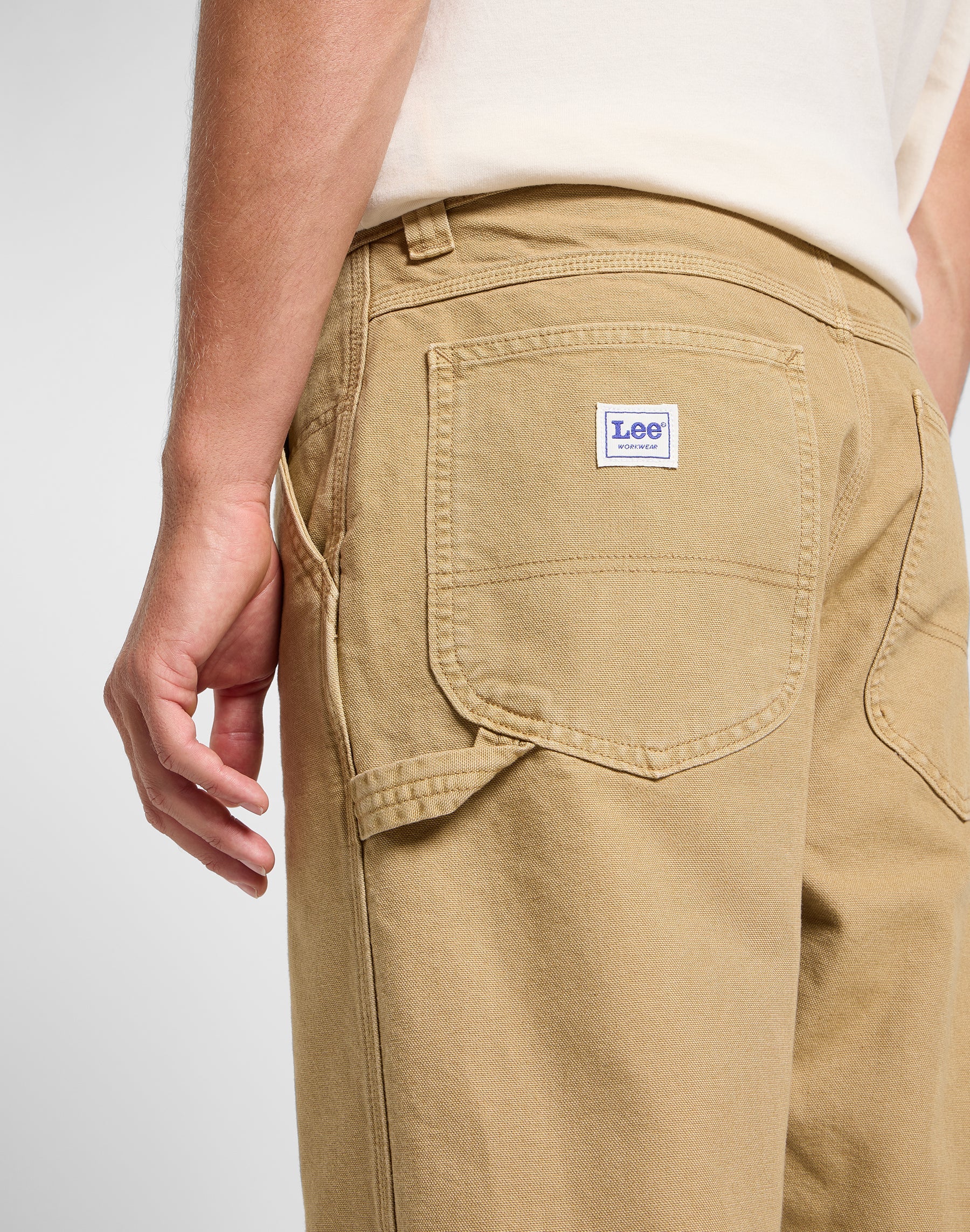 Oscar in Pantaloni Khaki Lee