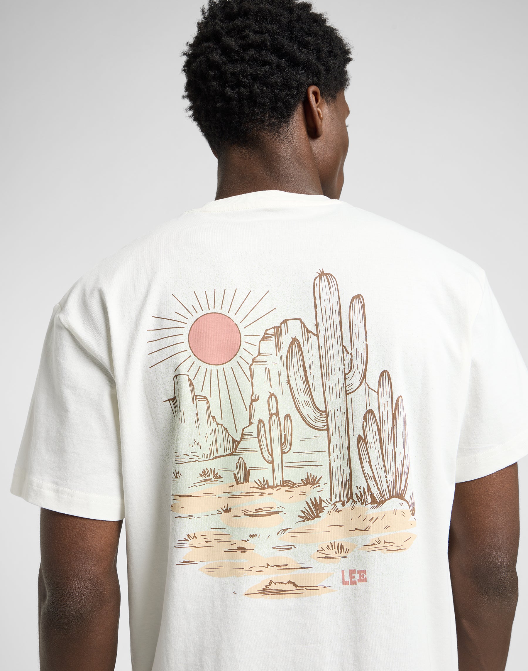 Maglietta grafica rilassata in ecru T-shirt Lee