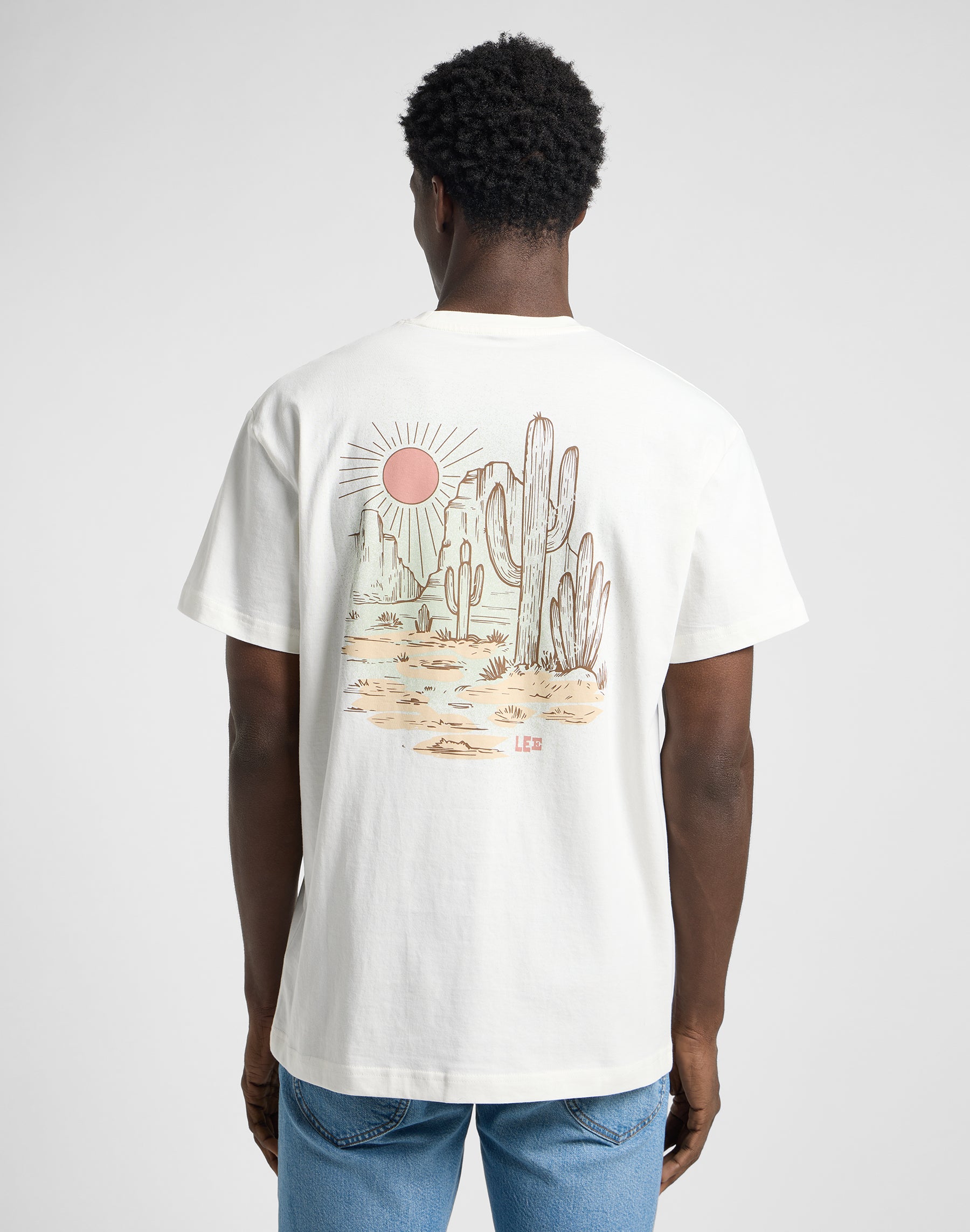 Maglietta grafica rilassata in ecru T-shirt Lee