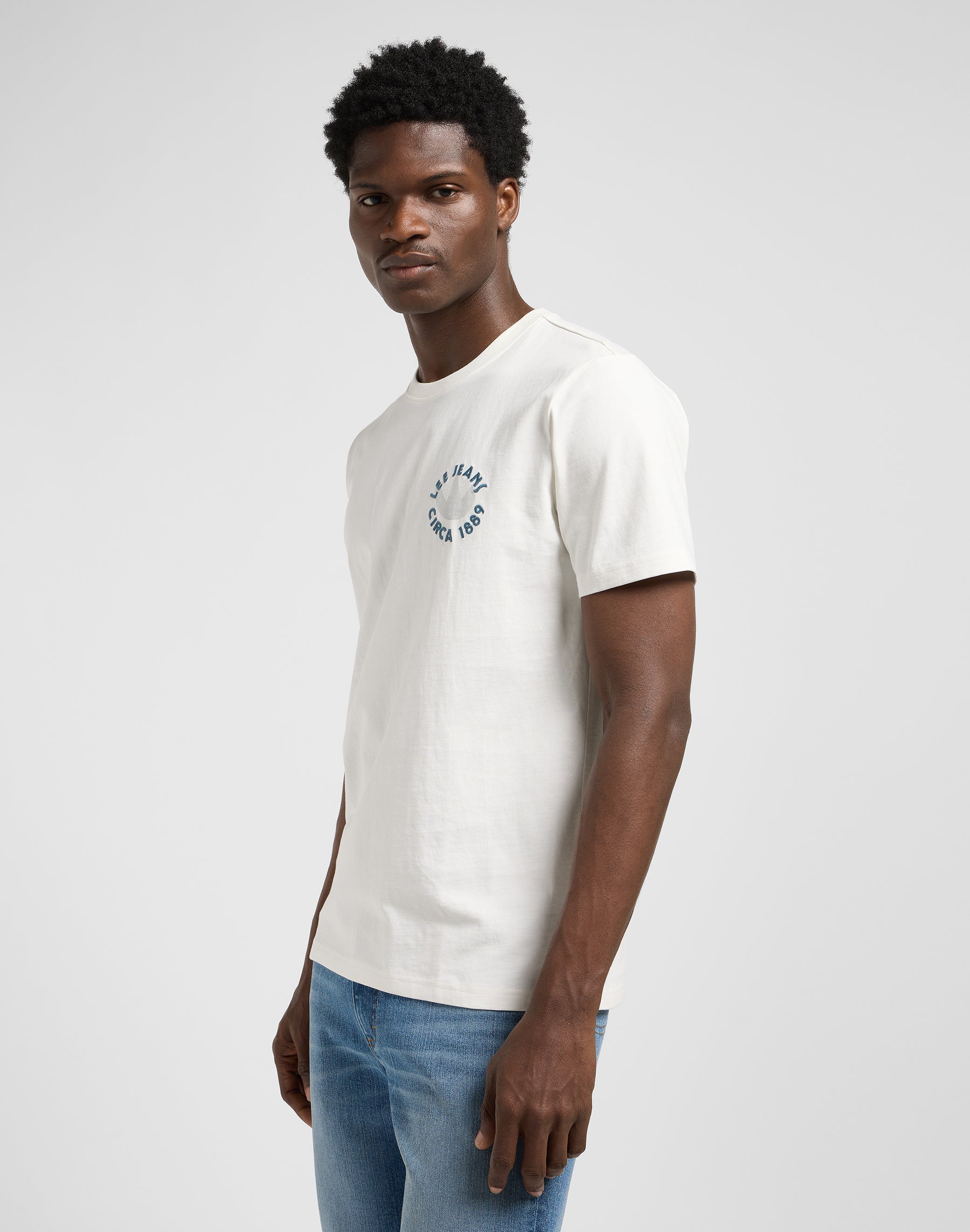 Ss Elevated Ess Logo Tee in Ecru T-Shirt Lee