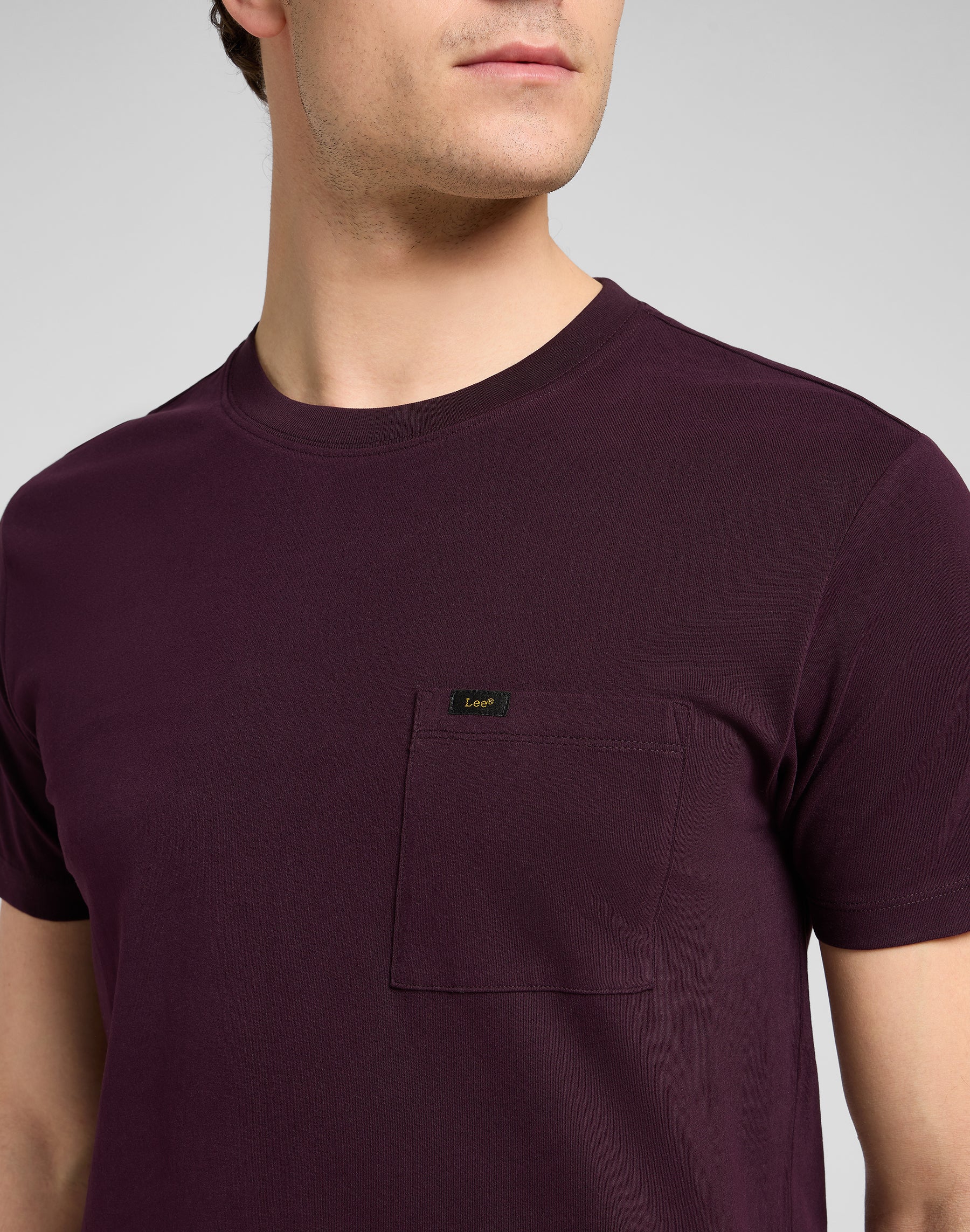 T-shirt Ultimate Pocket Tee in Deep Wine T-Shirt Lee