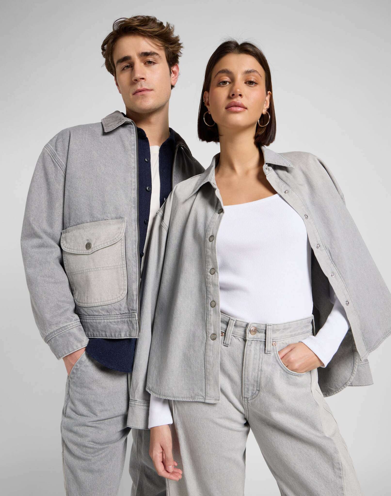 Carpentiere con strascico in jeans grigi Gemini Lee