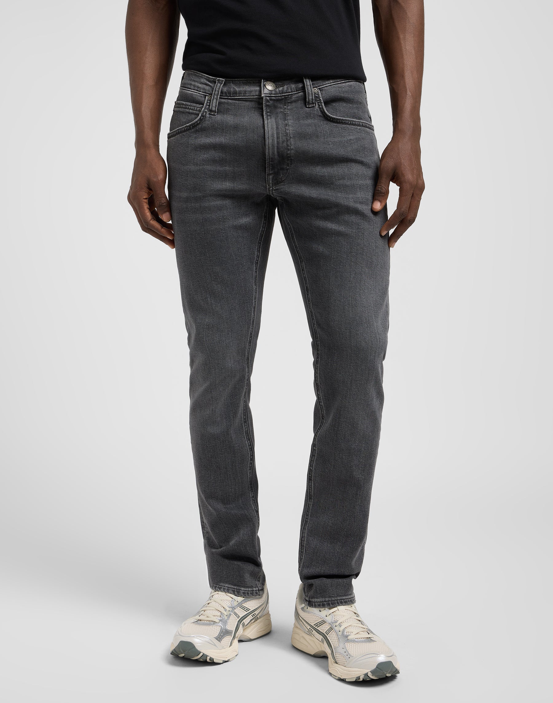 Luke in Jeans Lee Ashes