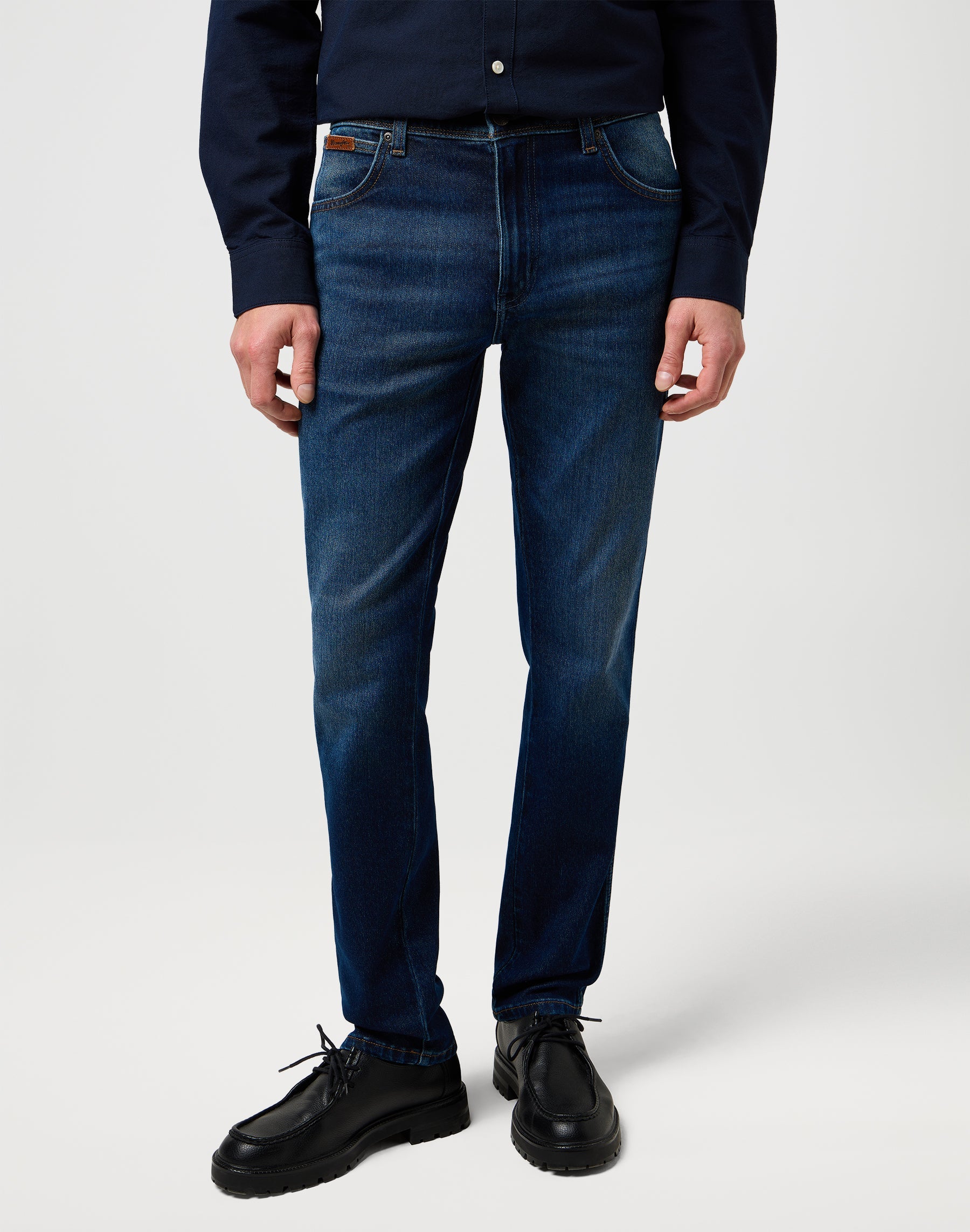Jeans Texas Slim in Fog Wrangler