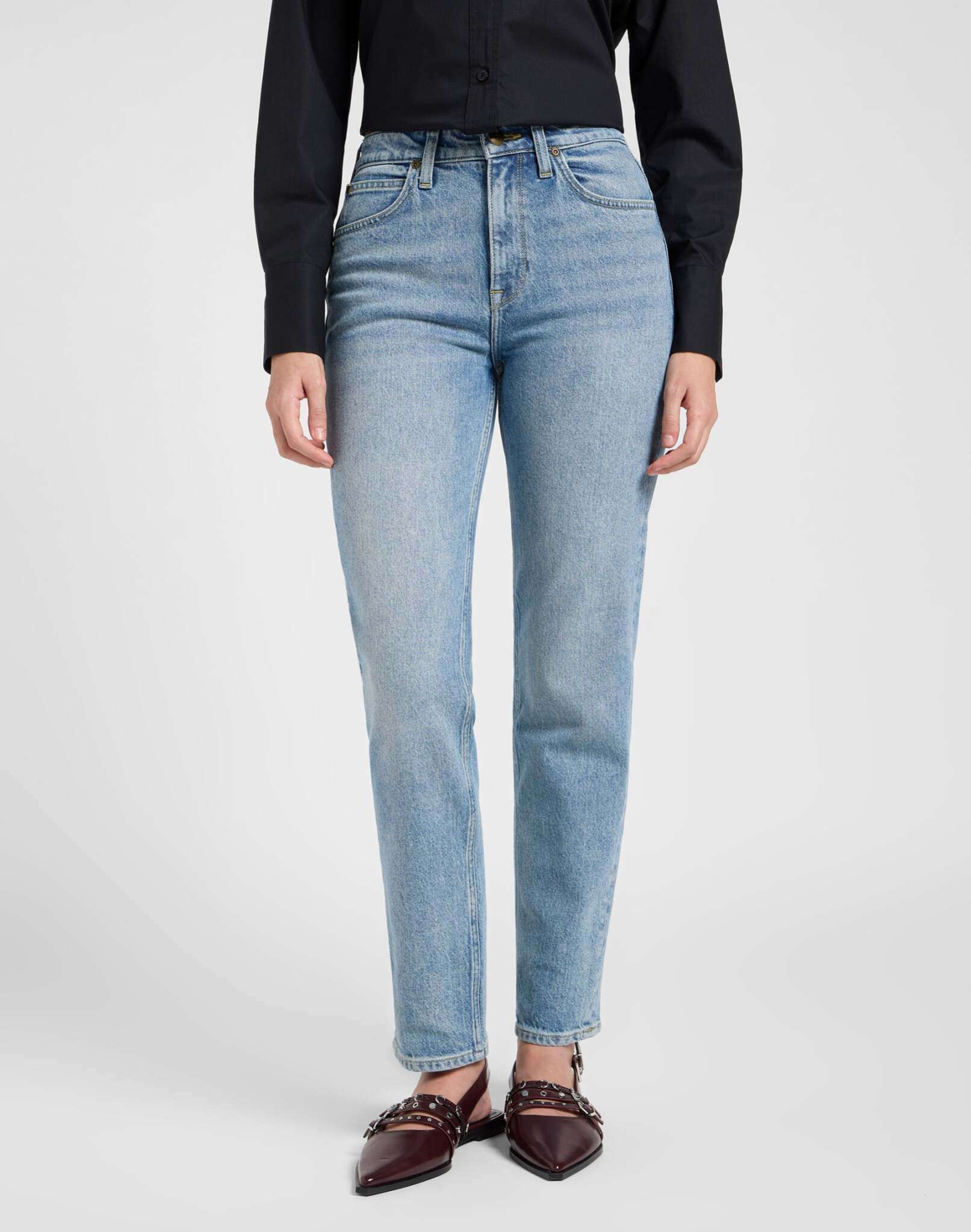 Carol in Laundry Line Jeans Lee