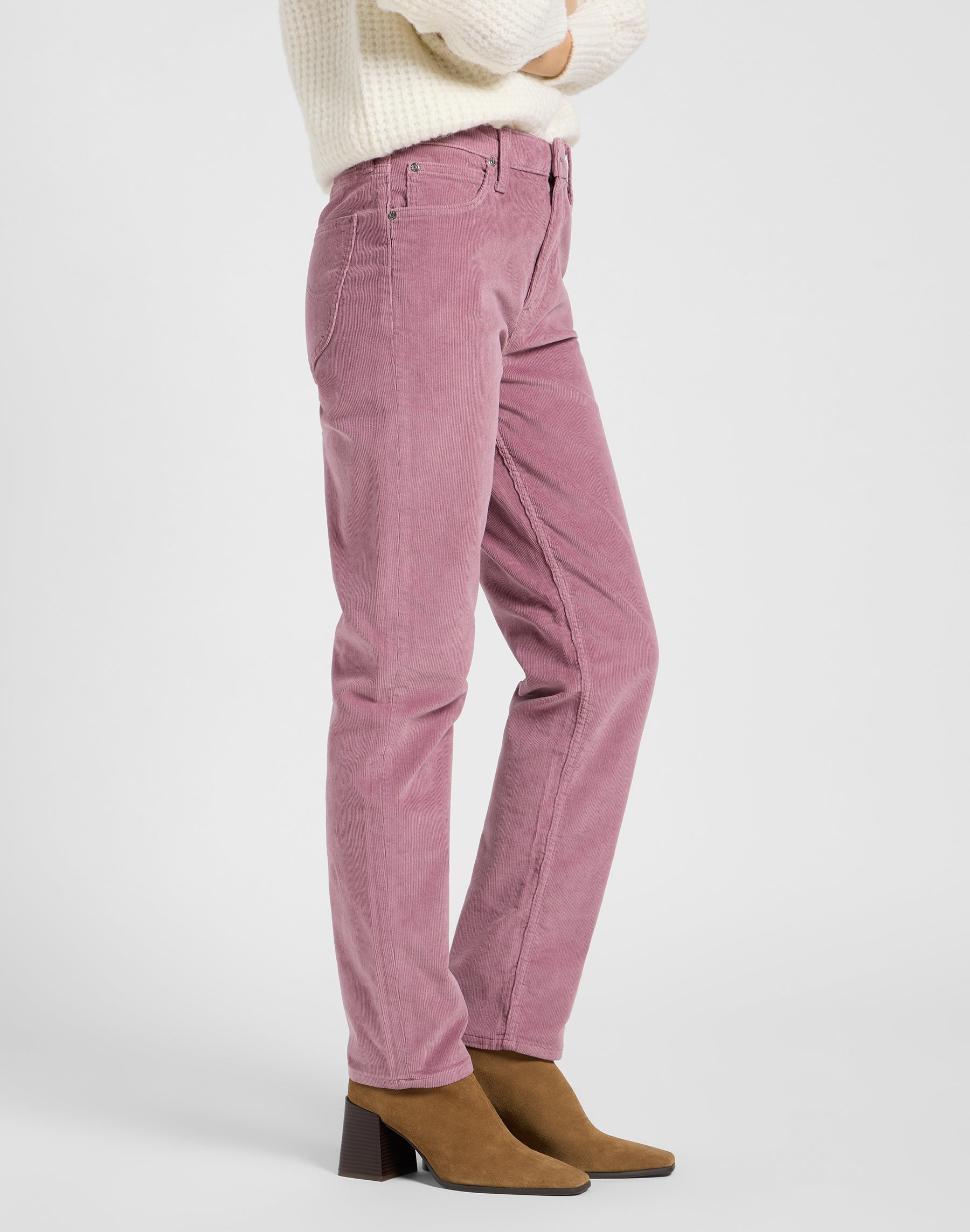 Carol in pantaloni da idraulico Lee